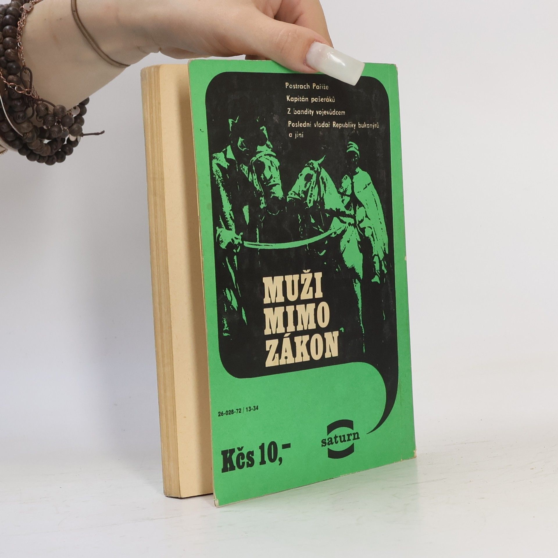Jan-Martin Schneider Muži mimo zákon
