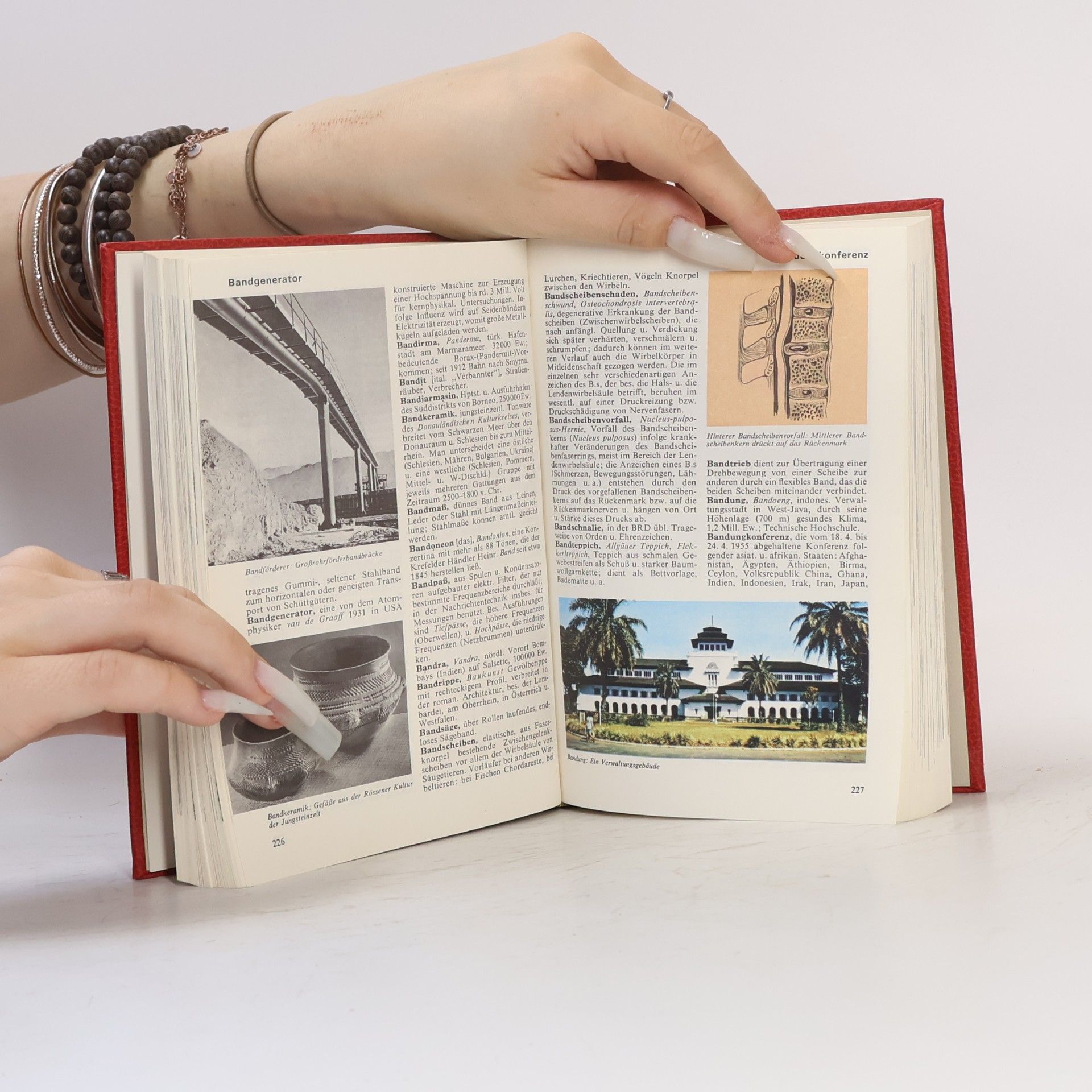Collectif d'auteurs Das moderne Lexikon 2. Aru-Bez
