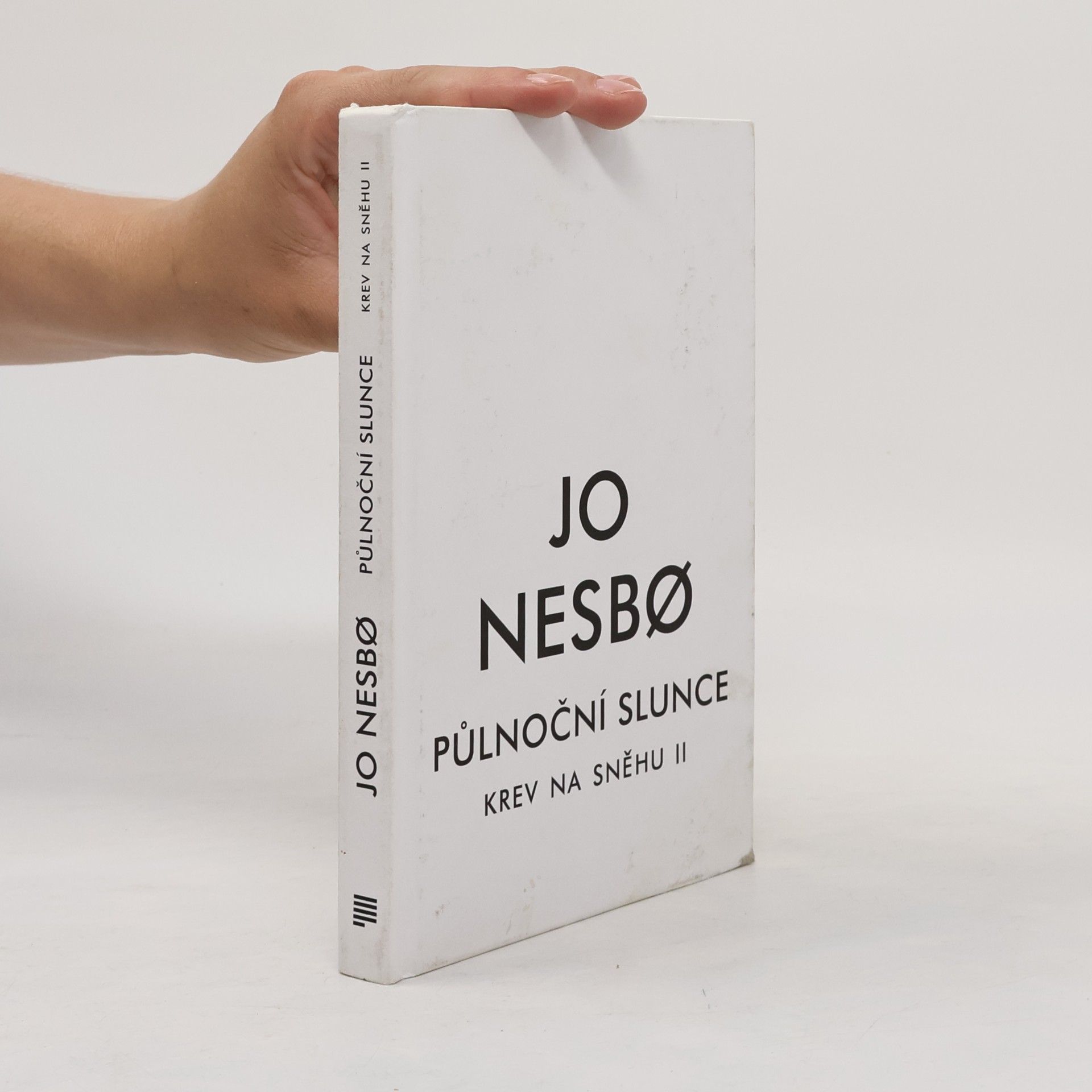 Jo Nesbø Půlnoční slunce: Krev na sněhu II