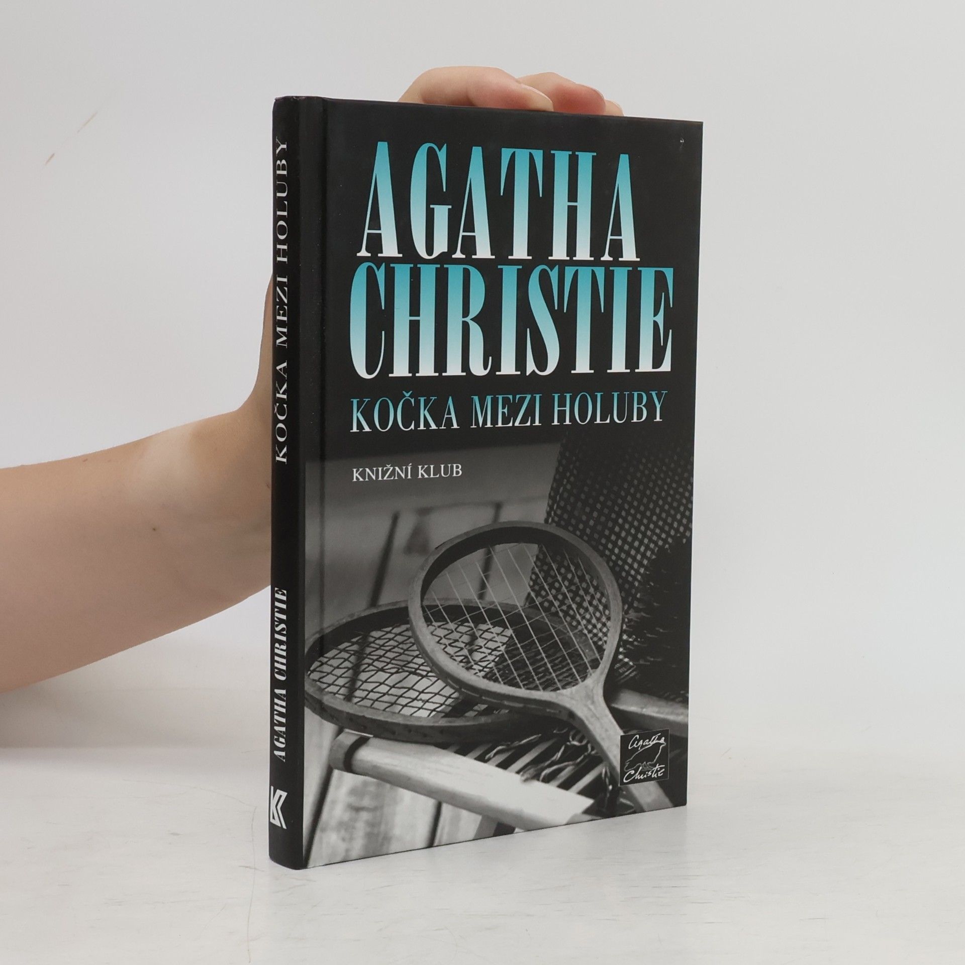 Agatha Christie Kočka mezi holuby
