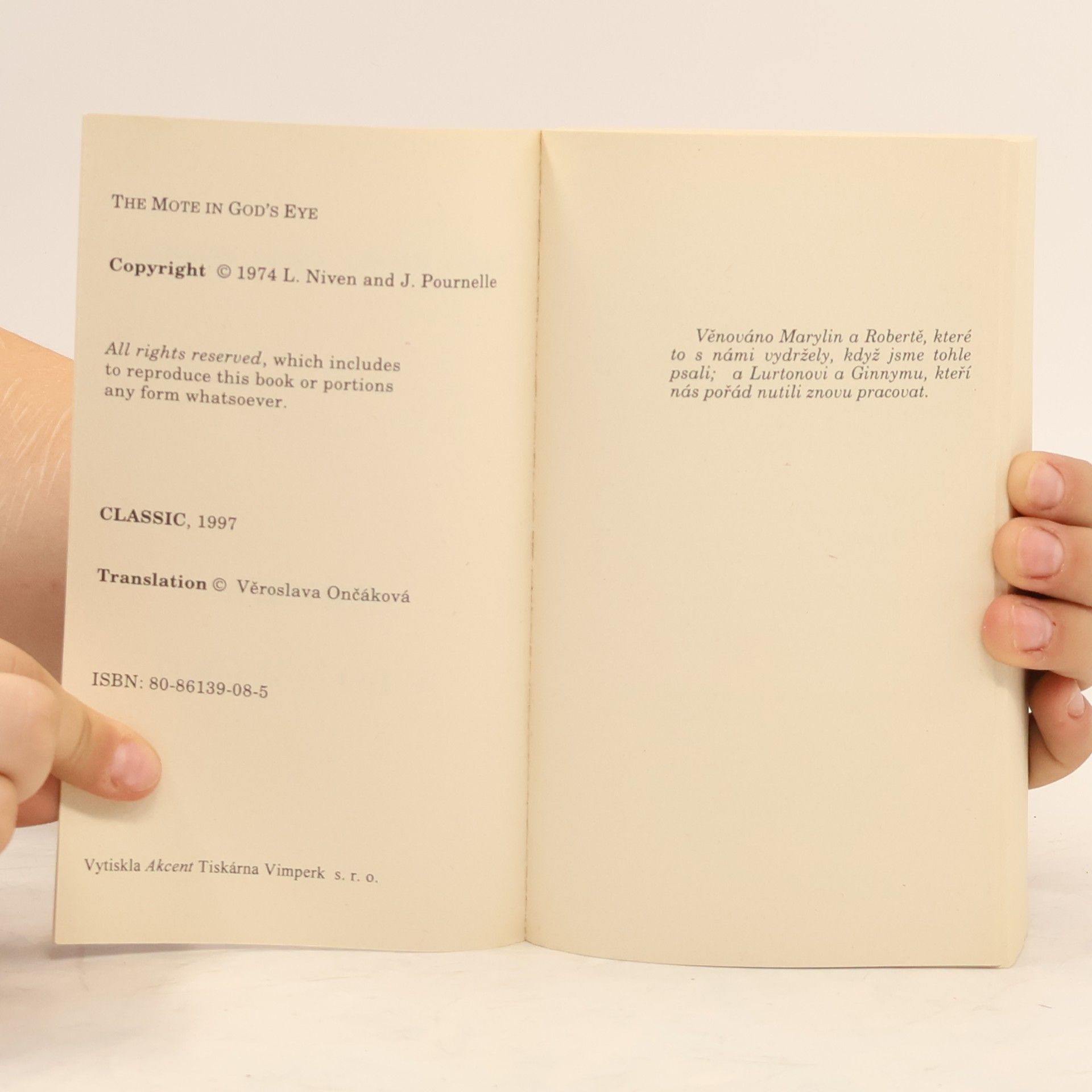 Larry Niven Tříska v božím oku. Džin v láhvi