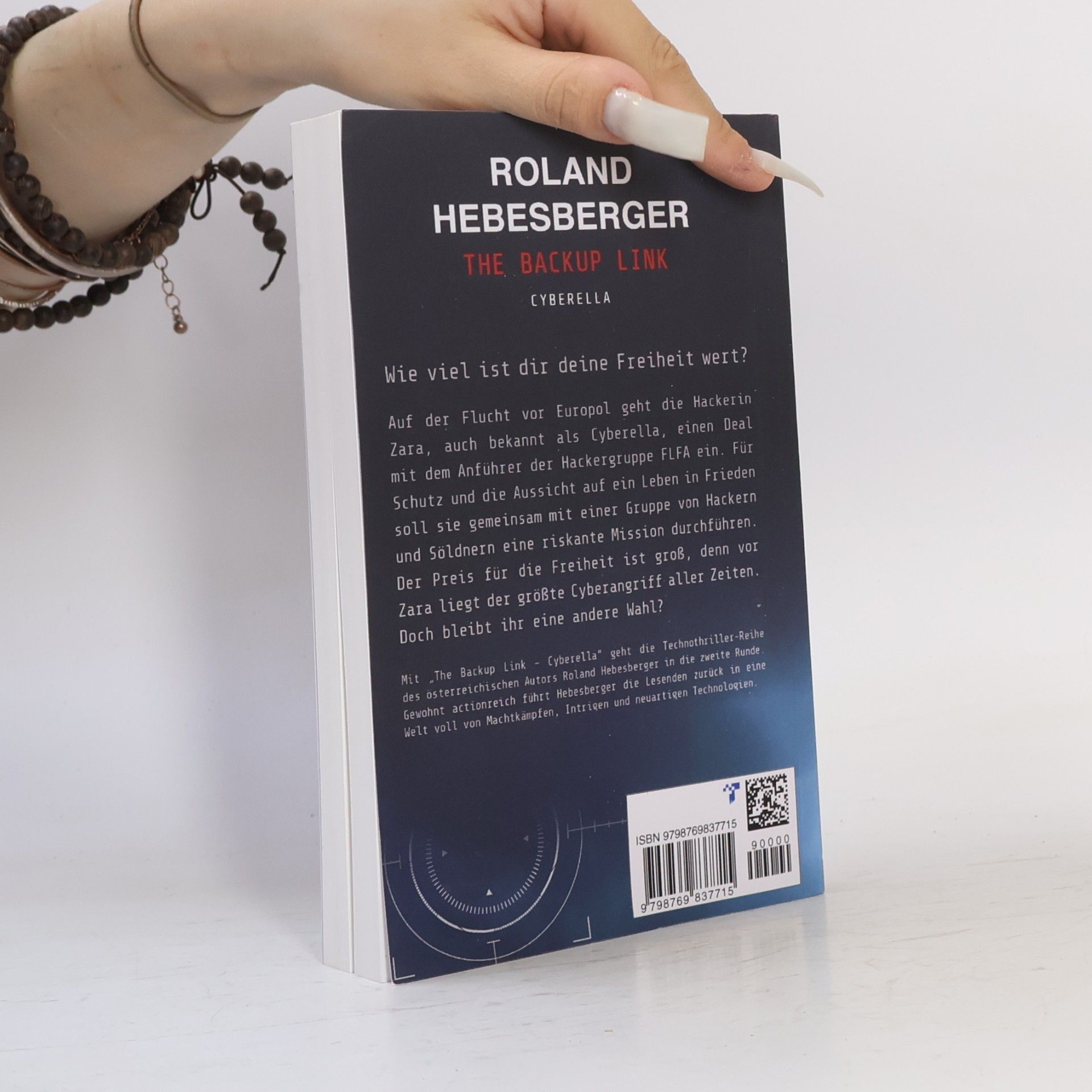 Roland Hebesberger Cyberella: The Backup Link