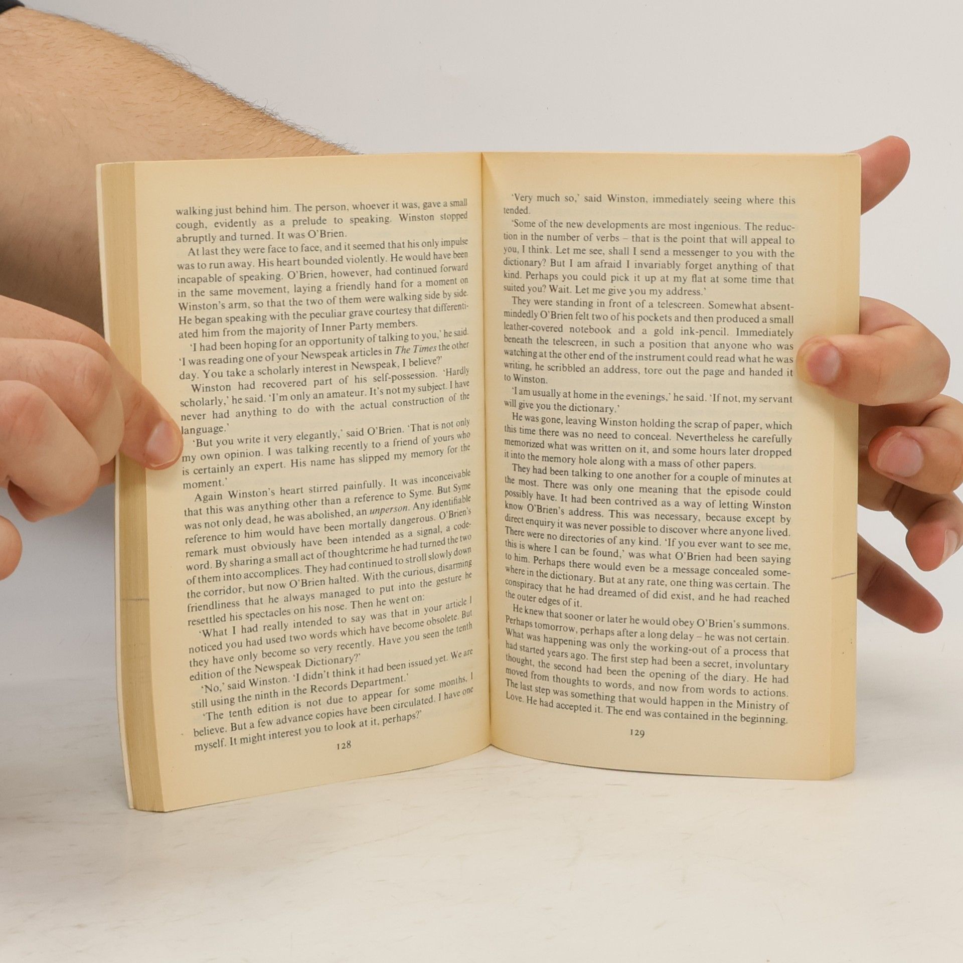 George Orwell Nineteen Eighty-Four
