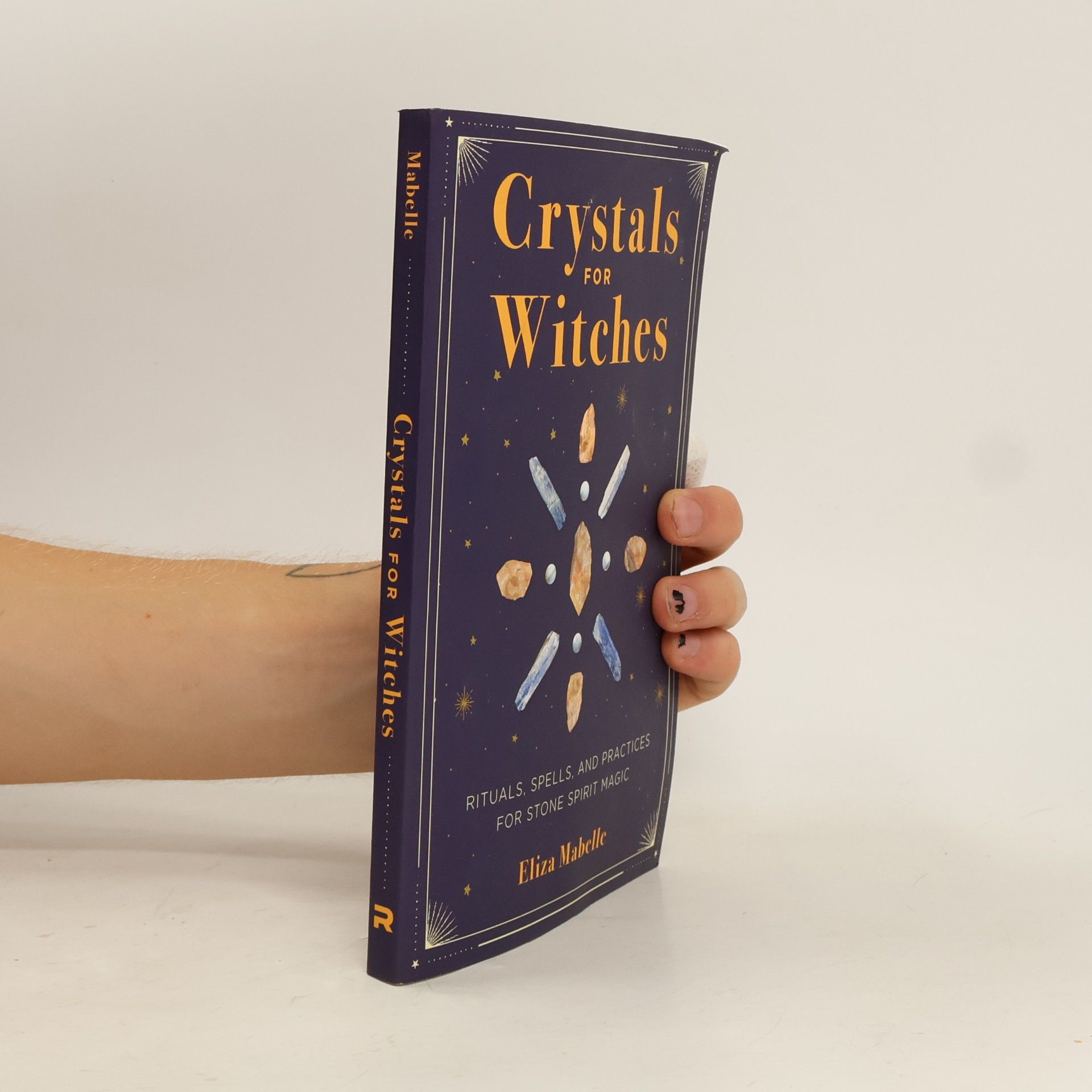 Eliza Mabelle Crystals for Witches