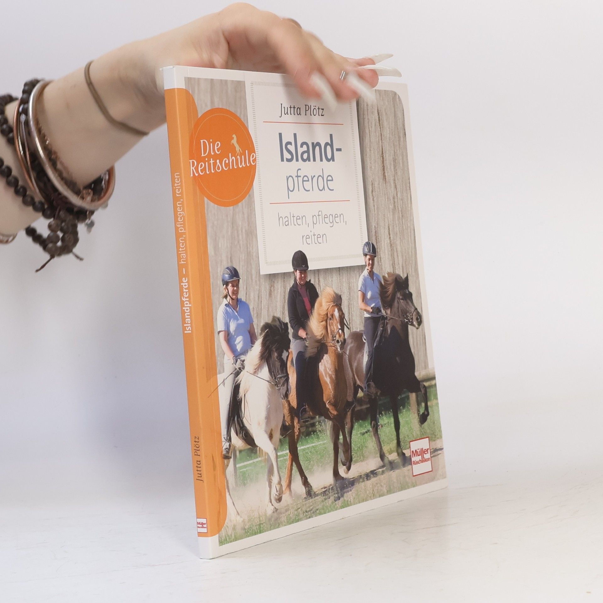 Jutta Plötz Islandpferde halten, pflegen, reiten