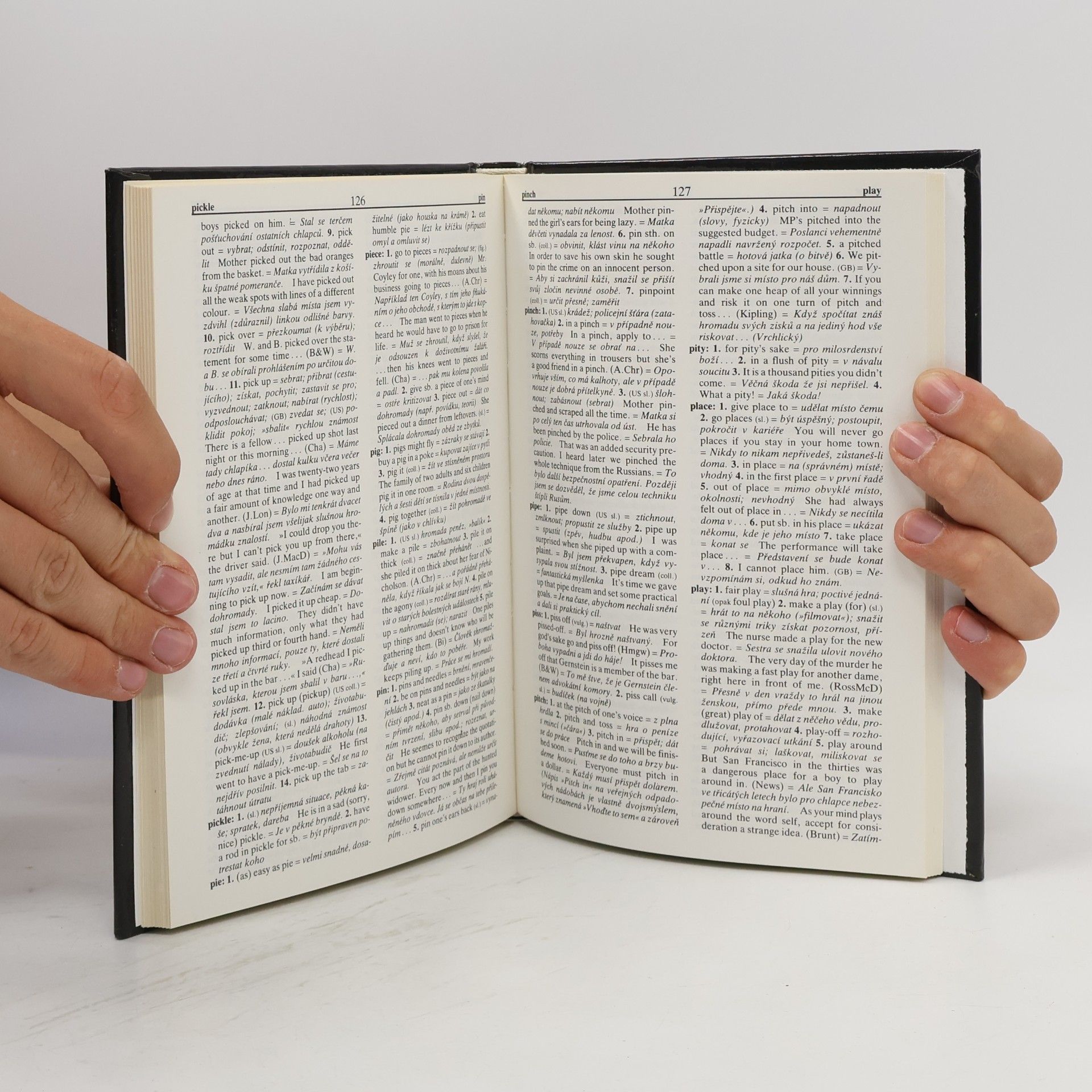 Barbora Kroulíková Anglicko-český slovník idiomů. English-Czech Dictionary of Idioms