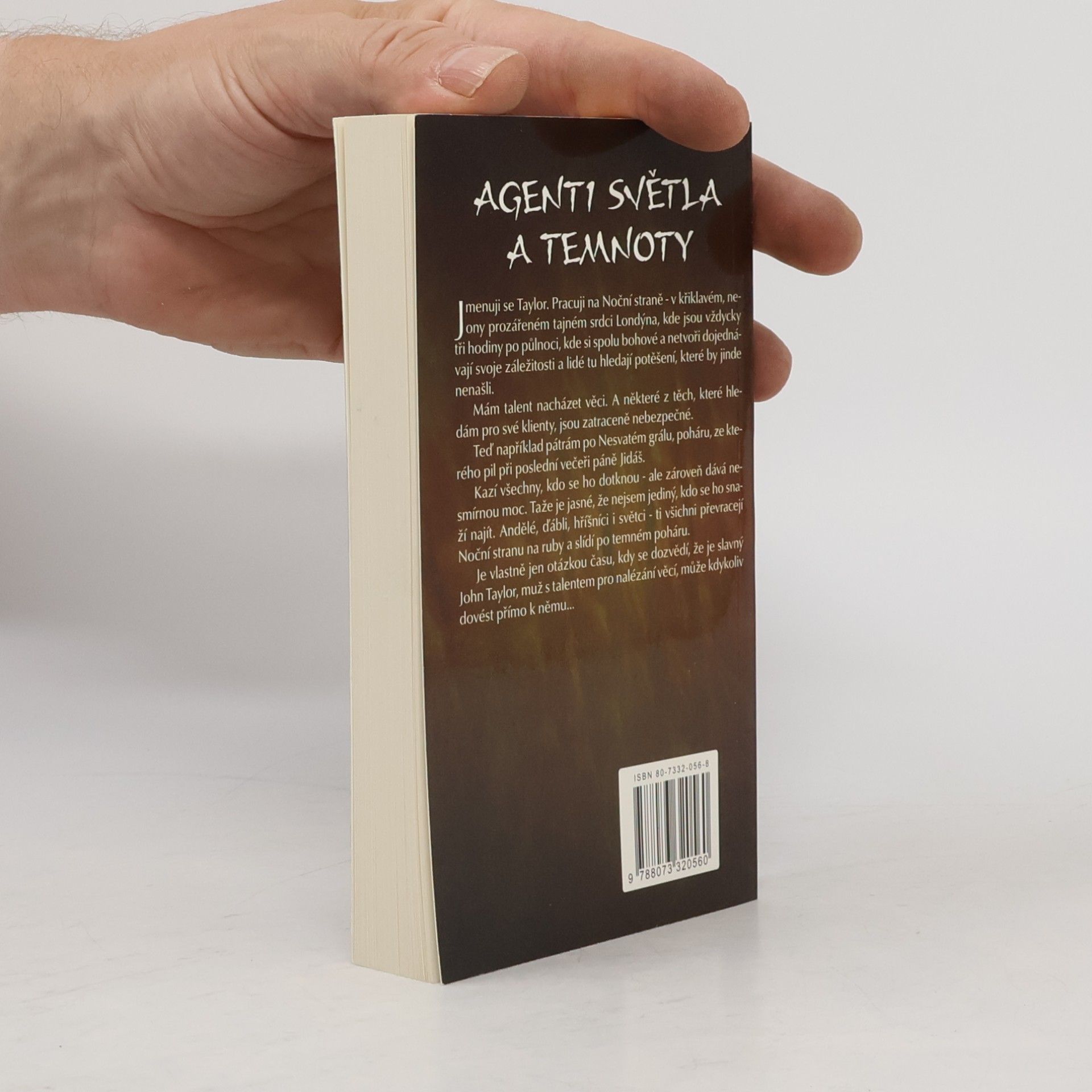 Simon R. Green Agenti světla a temnoty