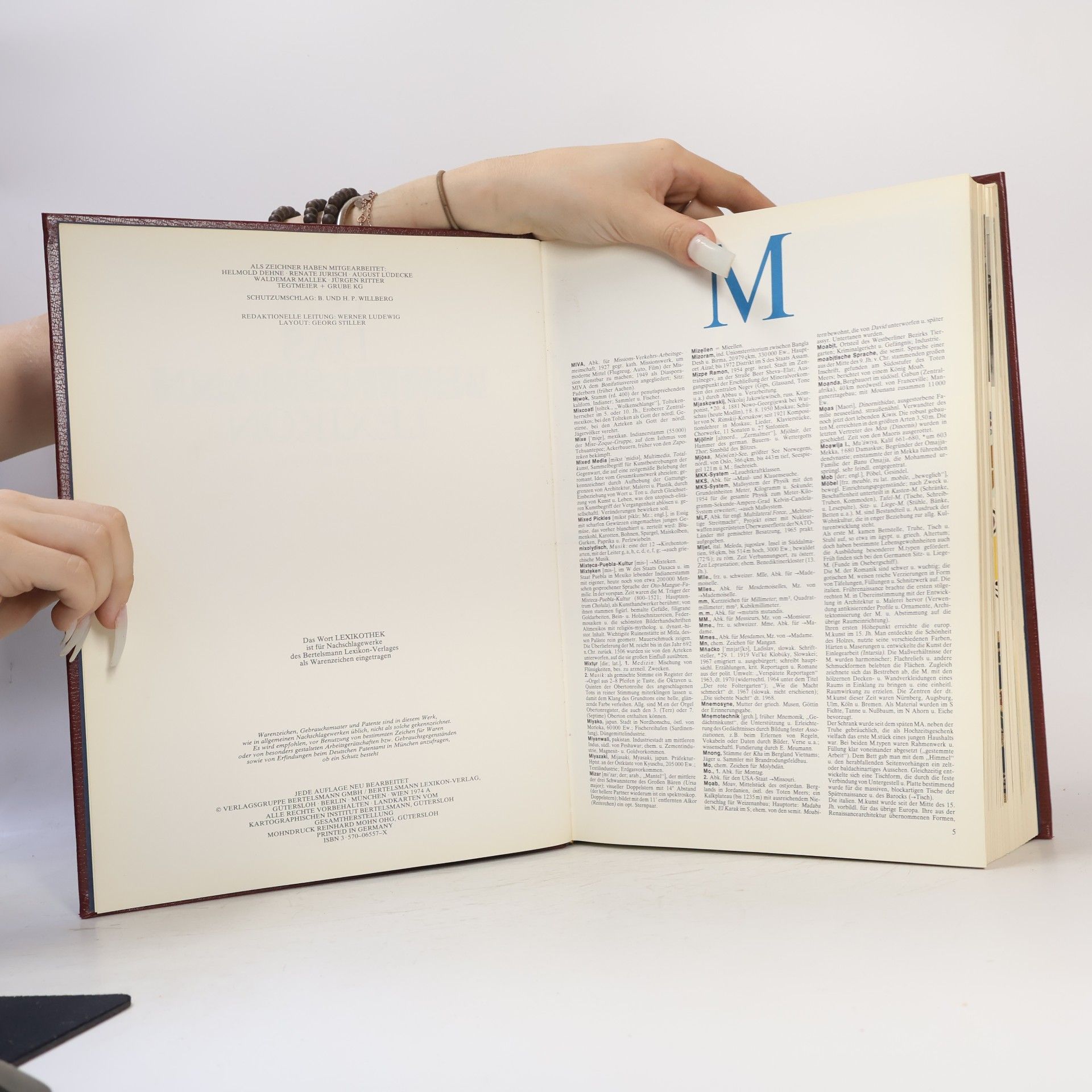 Various authors Bertelsmann Lexikon Mw-Phyo