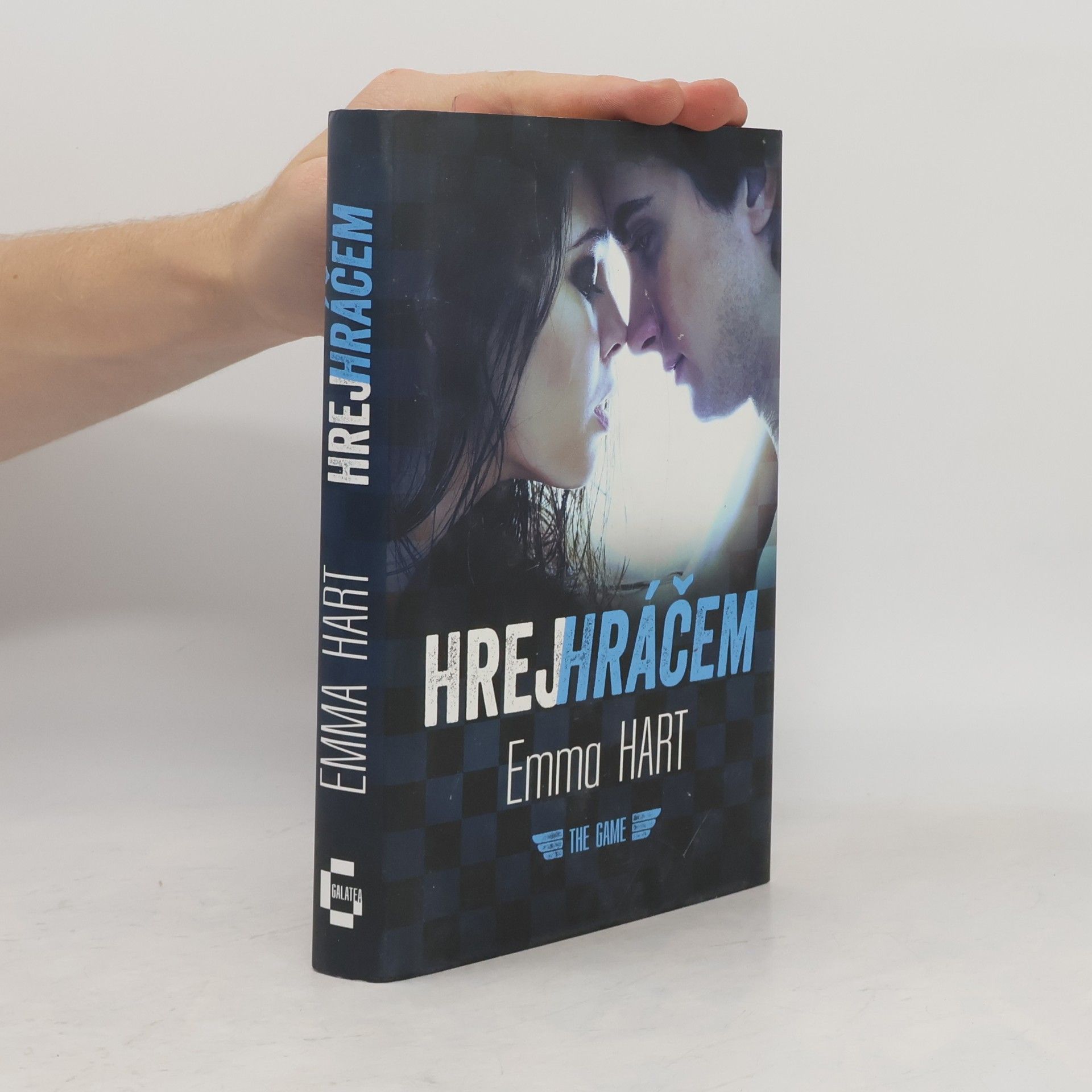 Emma Hart Hrej hráčem