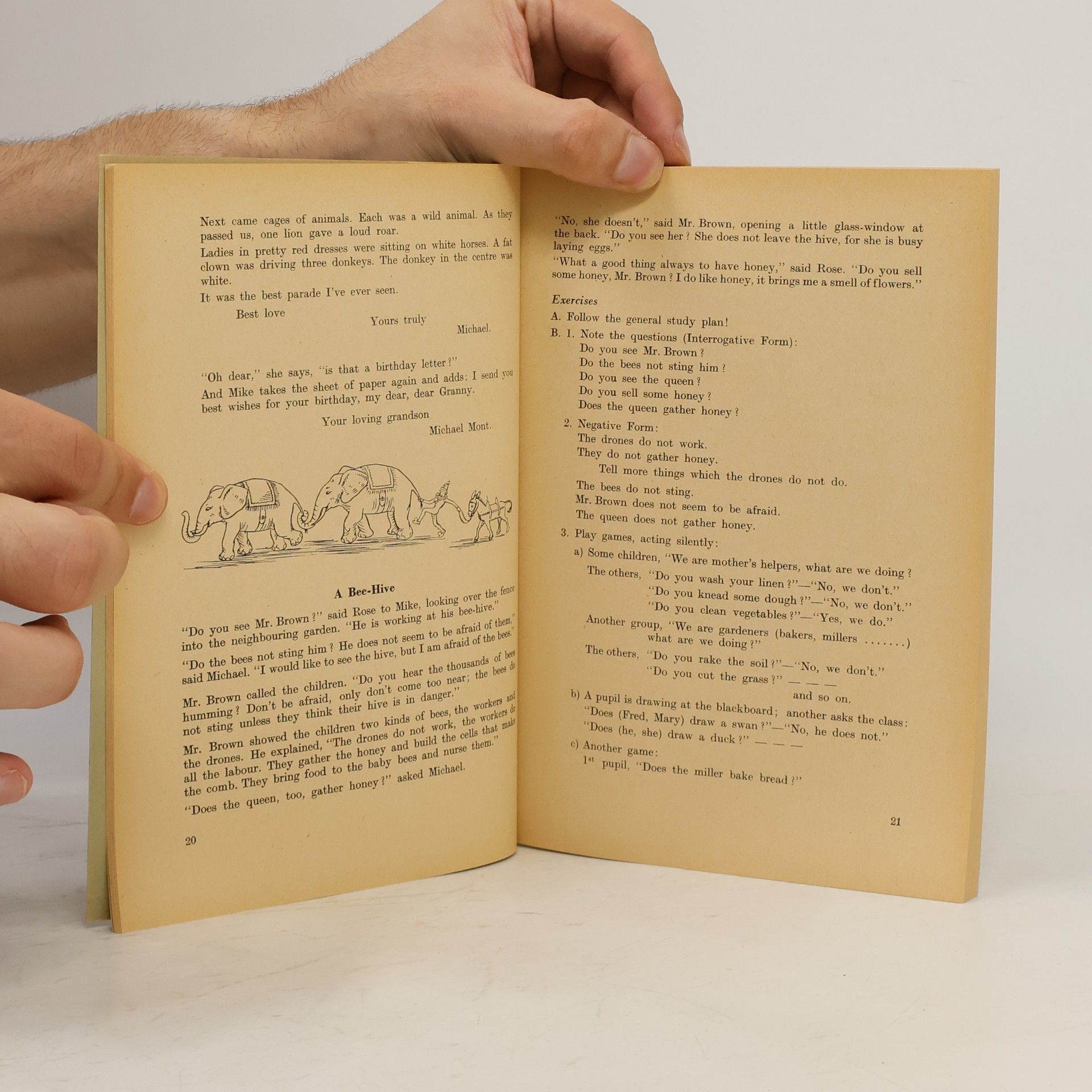 Collectif d'auteurs Let Us Learn English