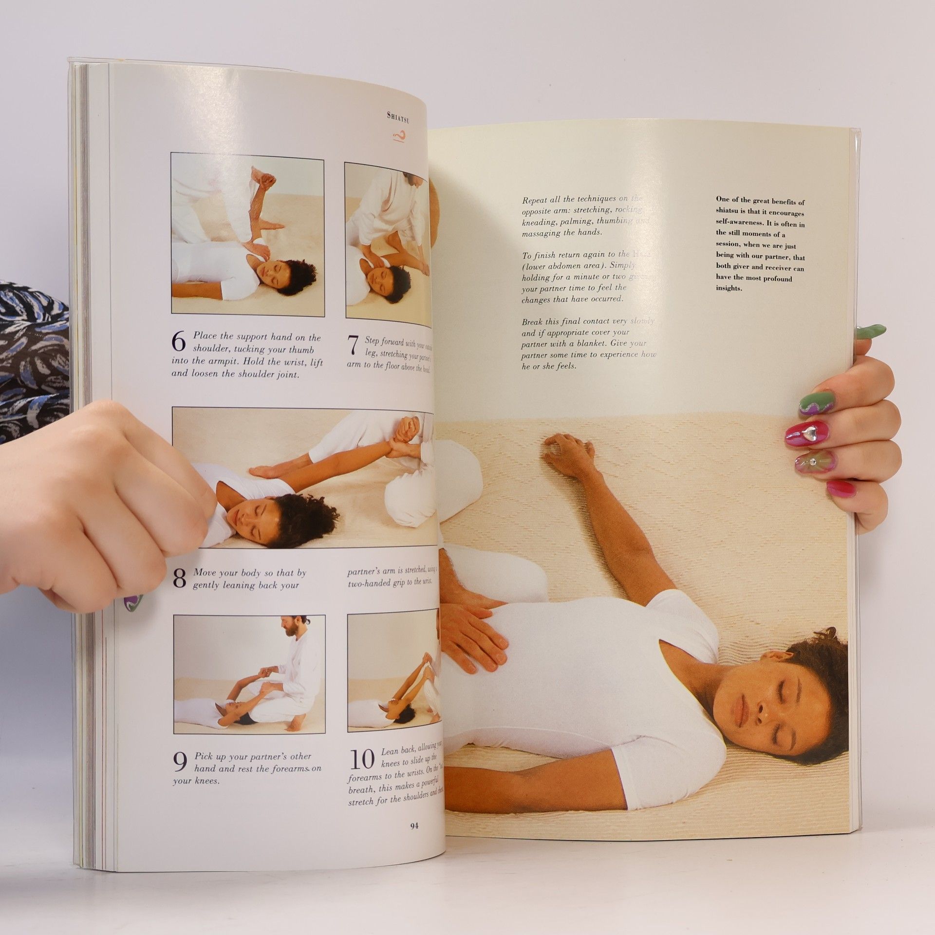Carole McGilvery The Encyclopedia of Aromatheraphy, Massage and Yoga