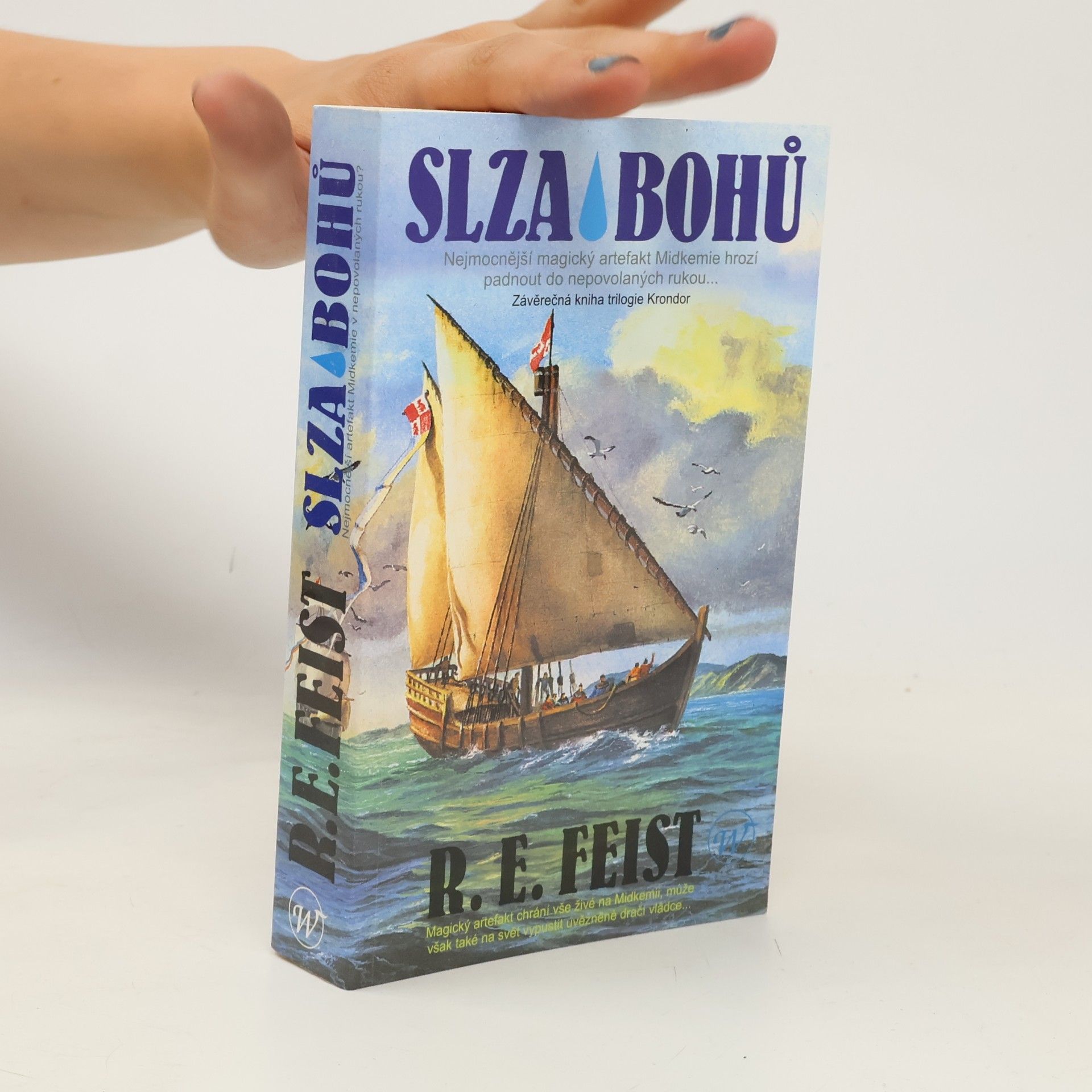 Raymond E. Feist Slza bohů