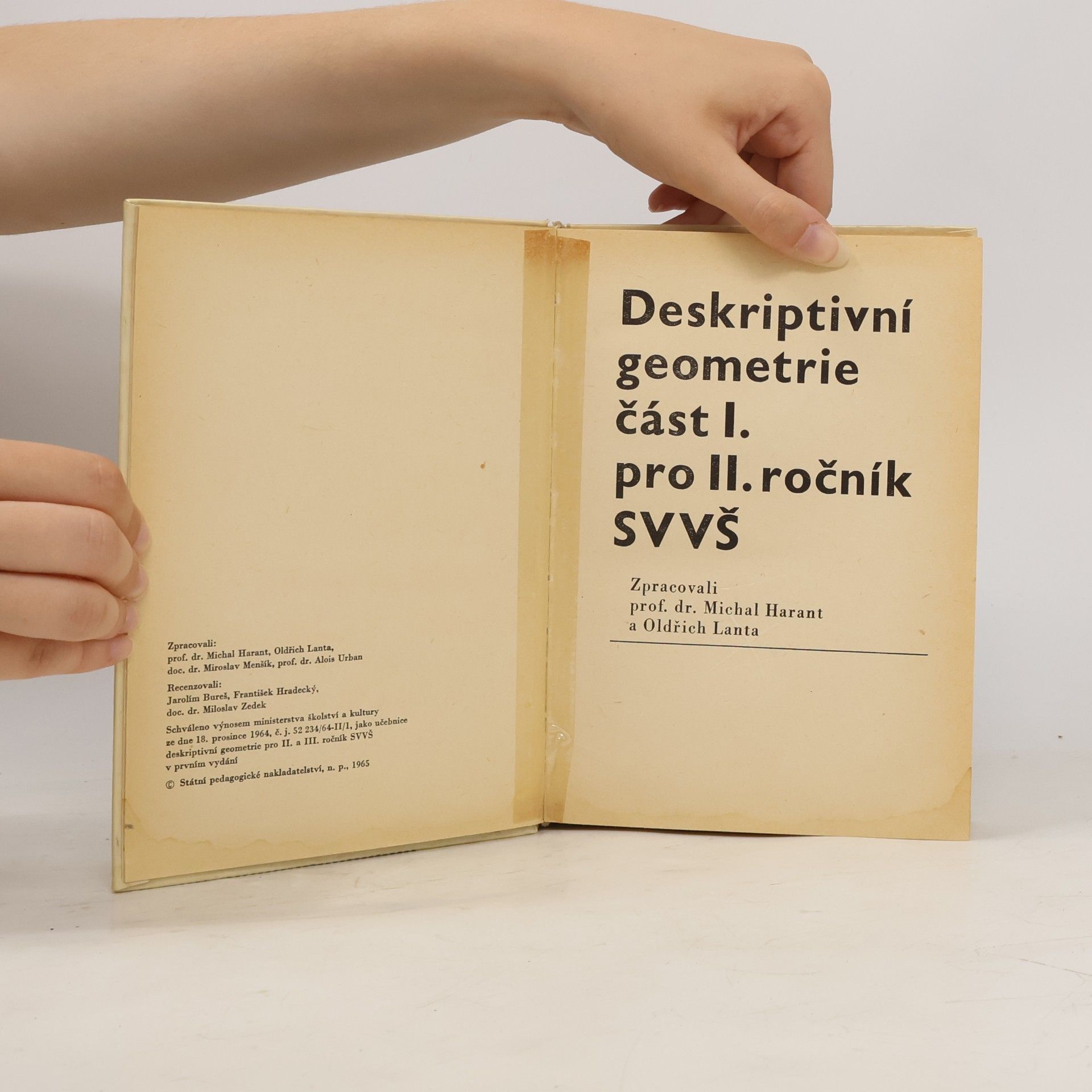 Alois Urban Deskriptivní geometrie pro II. a III. ročník SVVŠ