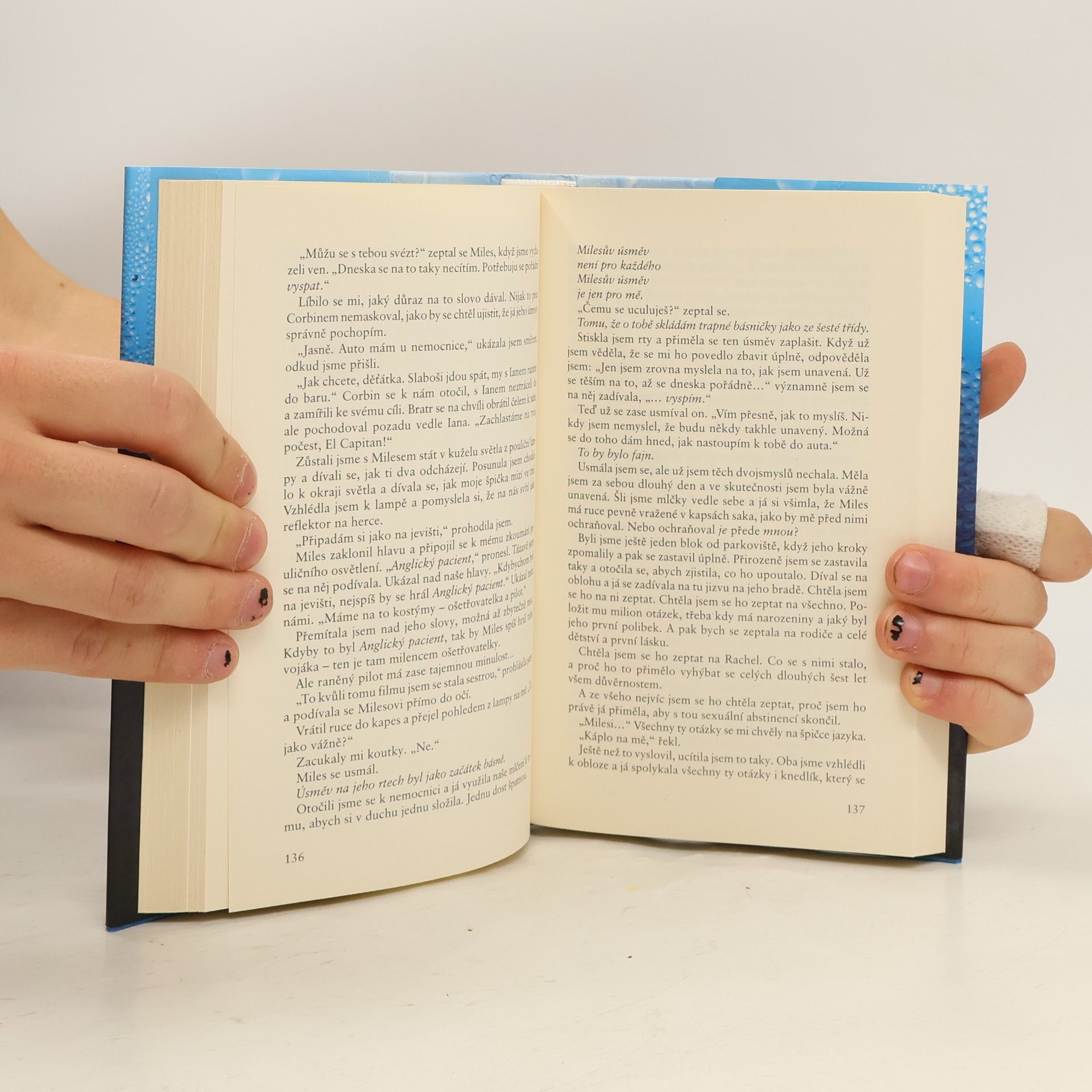 Colleen Hoover Odvrácená tvář lásky