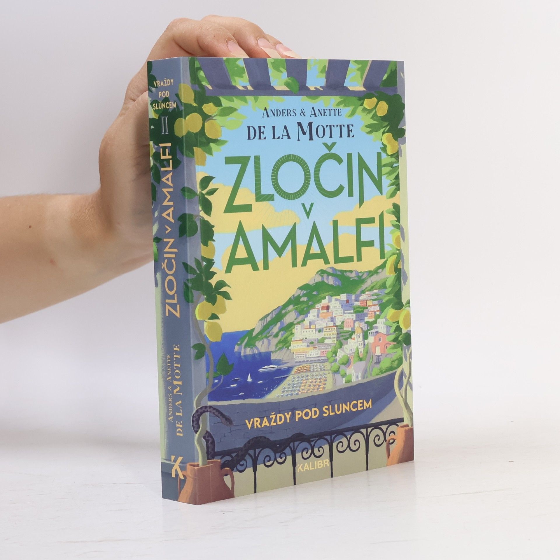 Anette De la Motte Vraždy pod sluncem II: Zločin v Amalfi