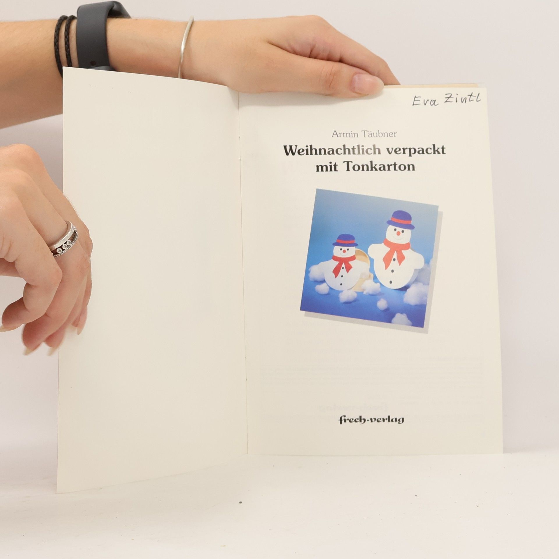 Daniel Täubner Weihnachtlich verpackt mit Tonkarton