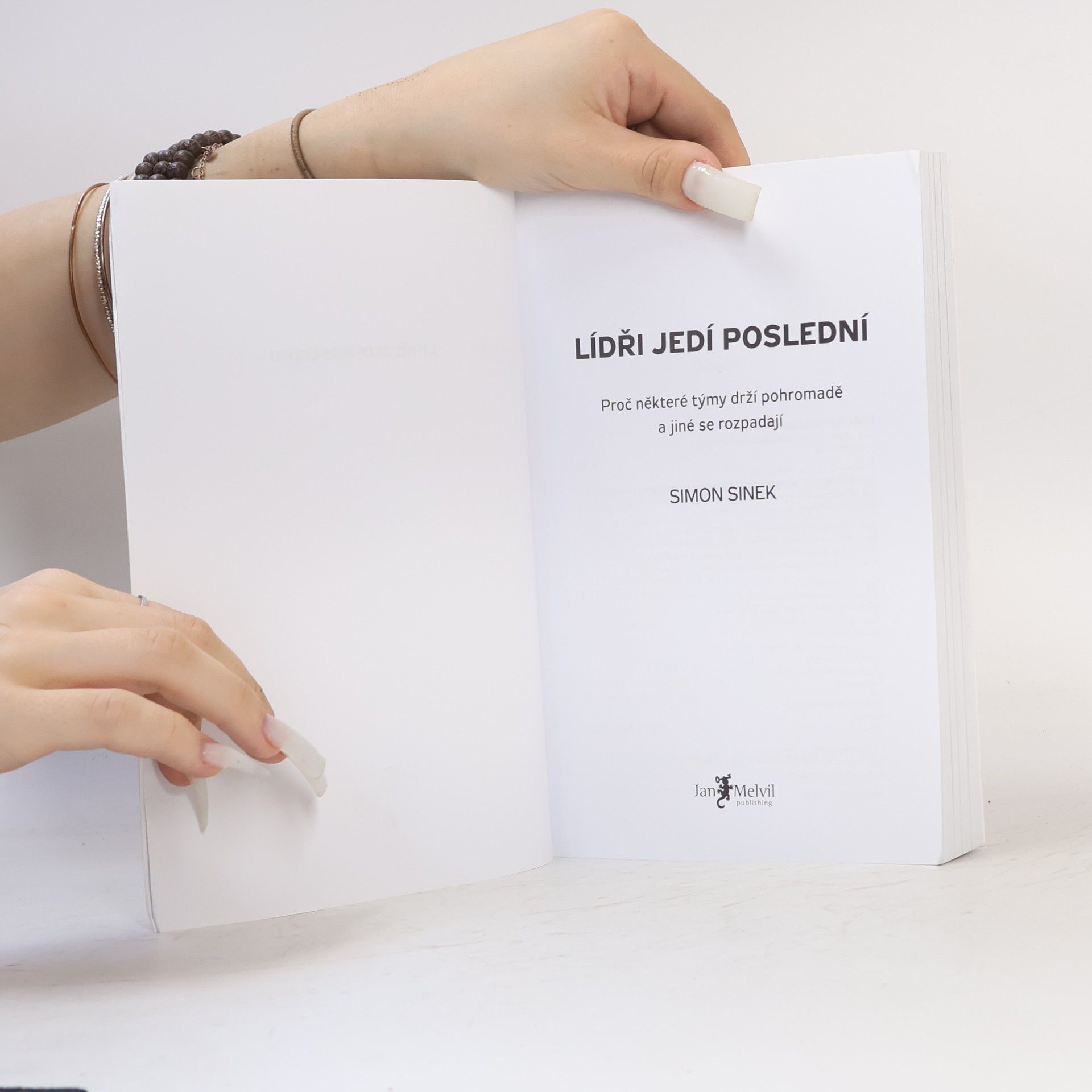 Simon Sinek Lídři jedí poslední