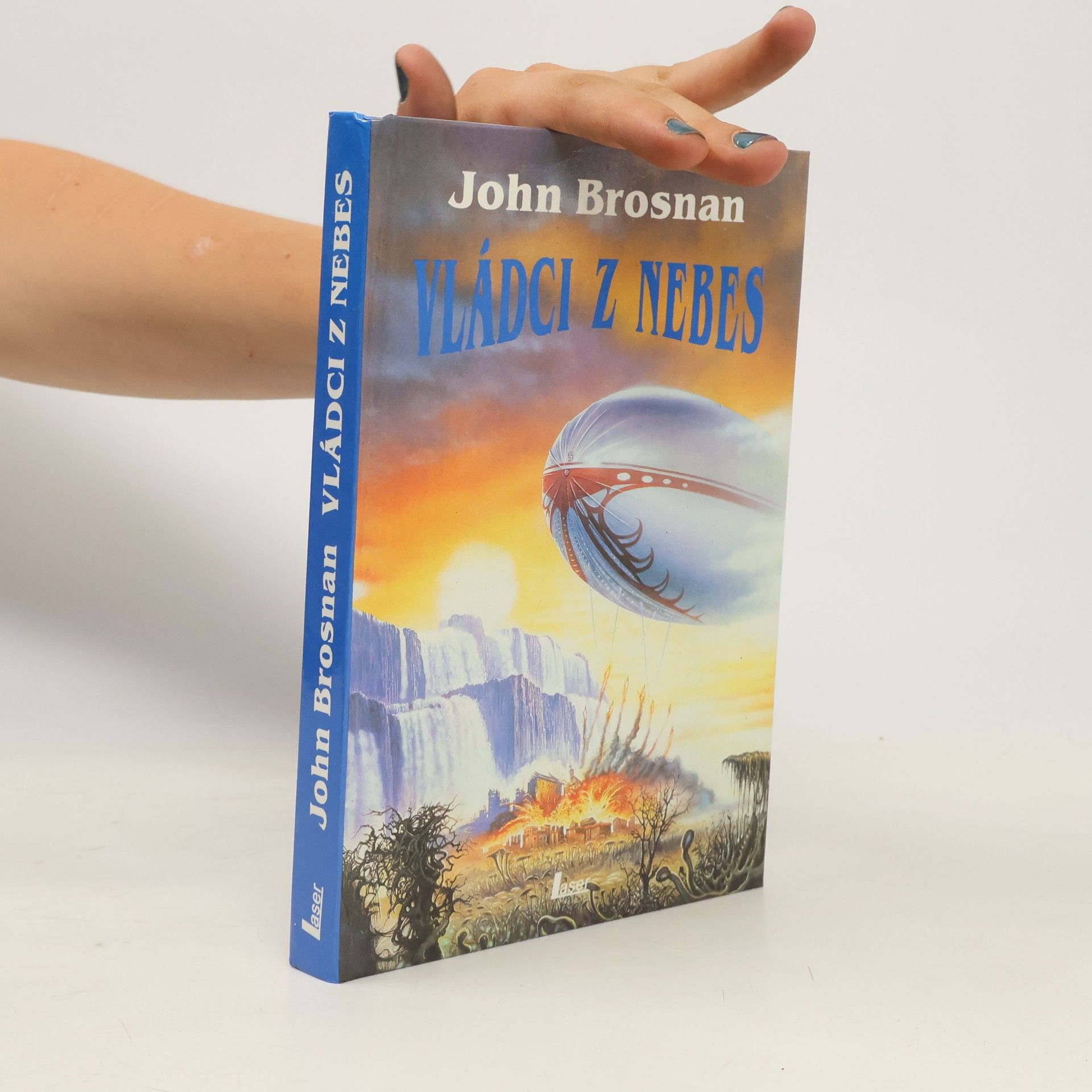 John Brosnan Vládci z nebes