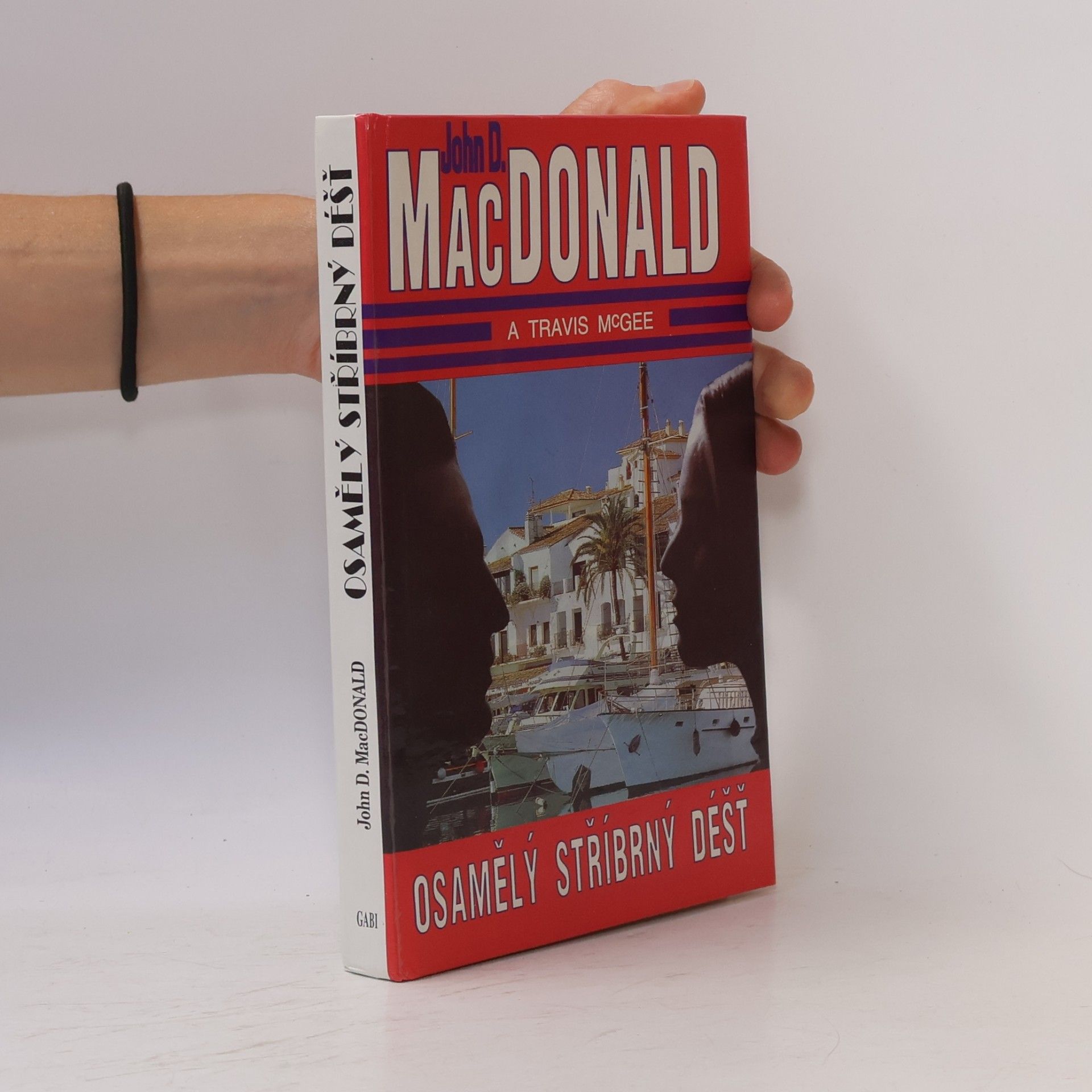 John D. MacDonald Osamělý stříbrný déšť