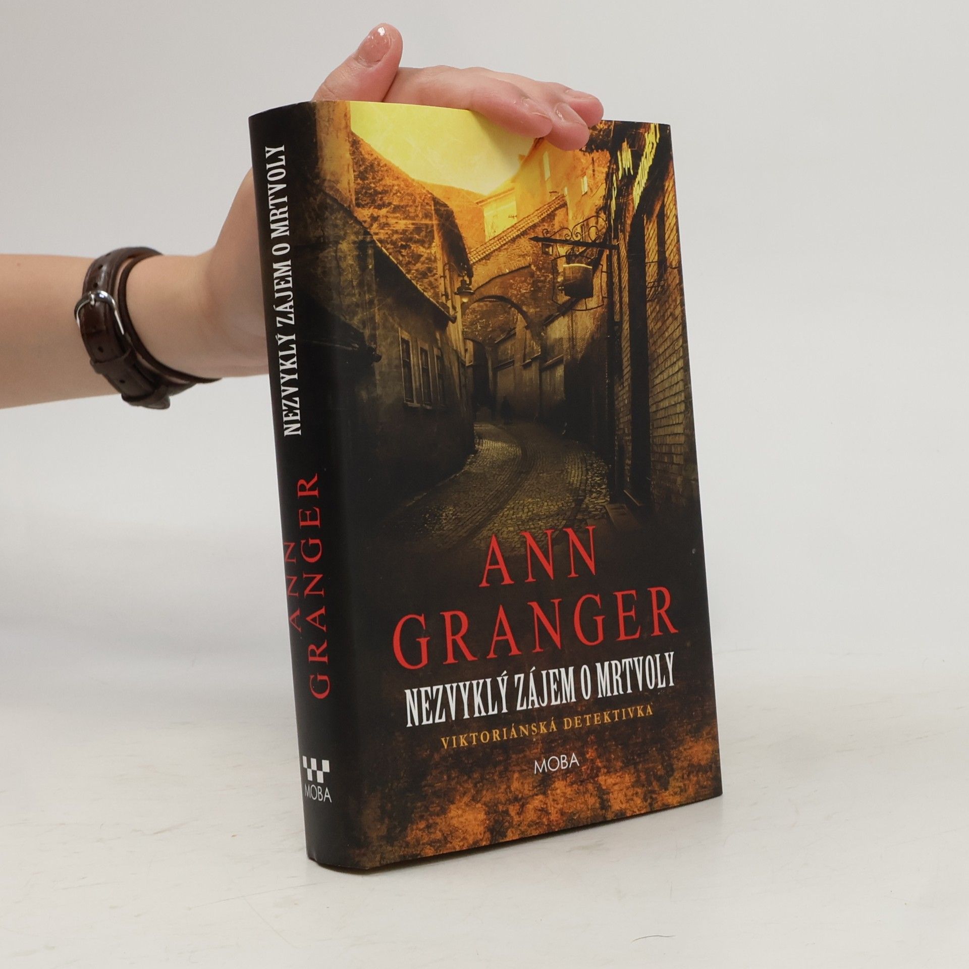 Ann Granger Nezvyklý zájem o mrtvoly