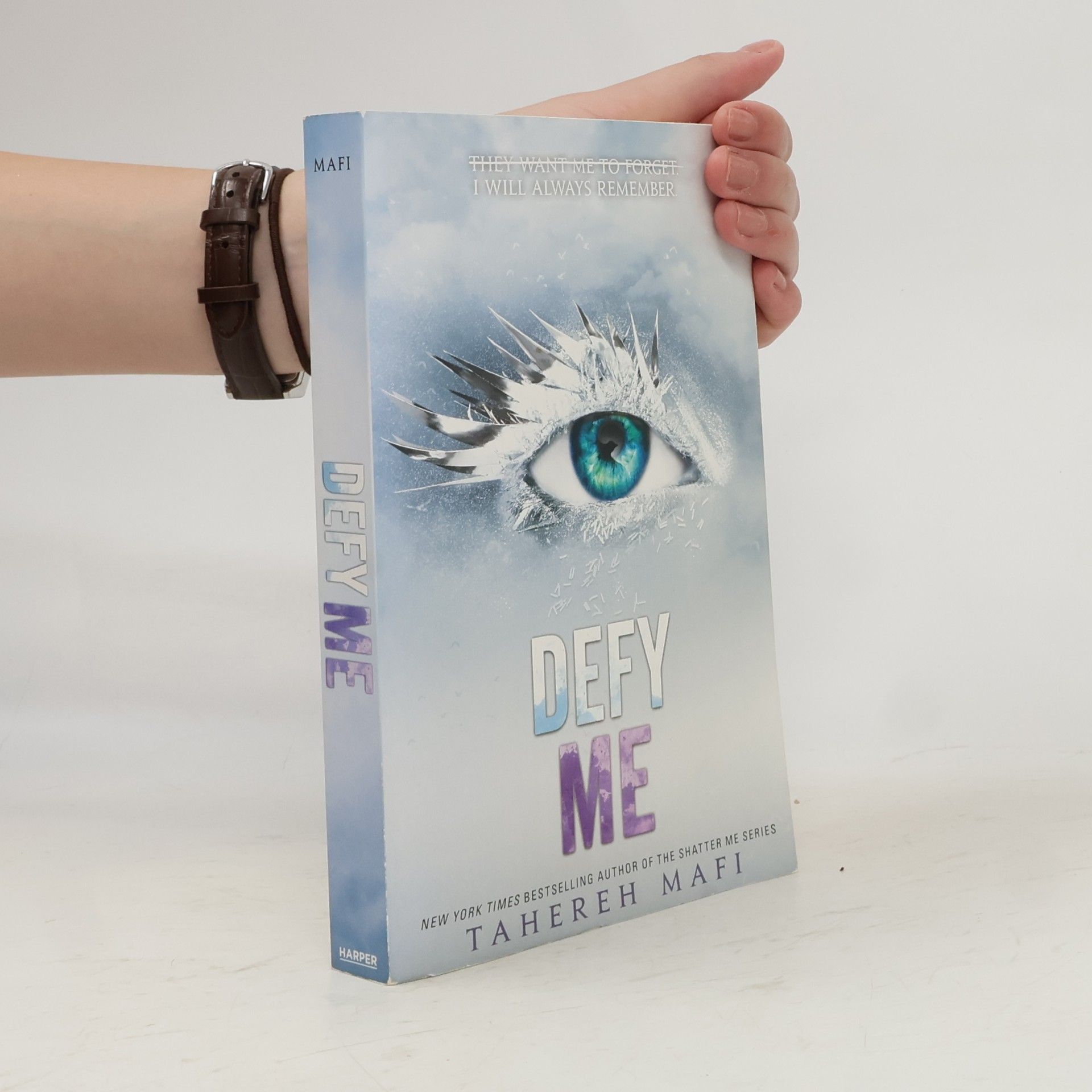 Тагере Мафі Defy Me
