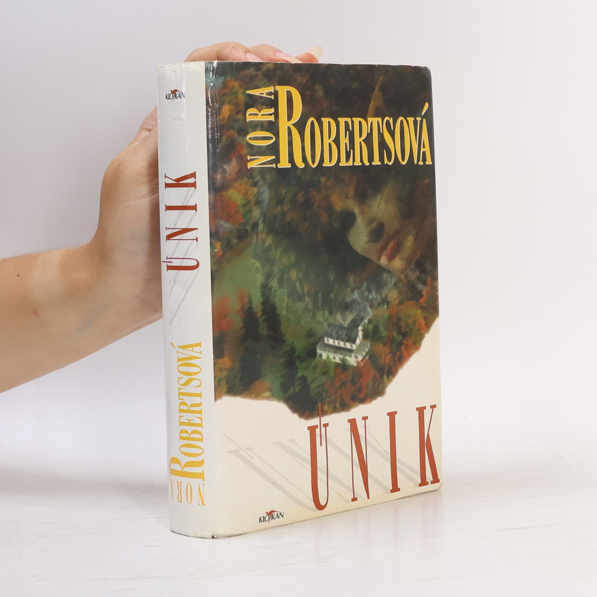Nora Roberts Únik
