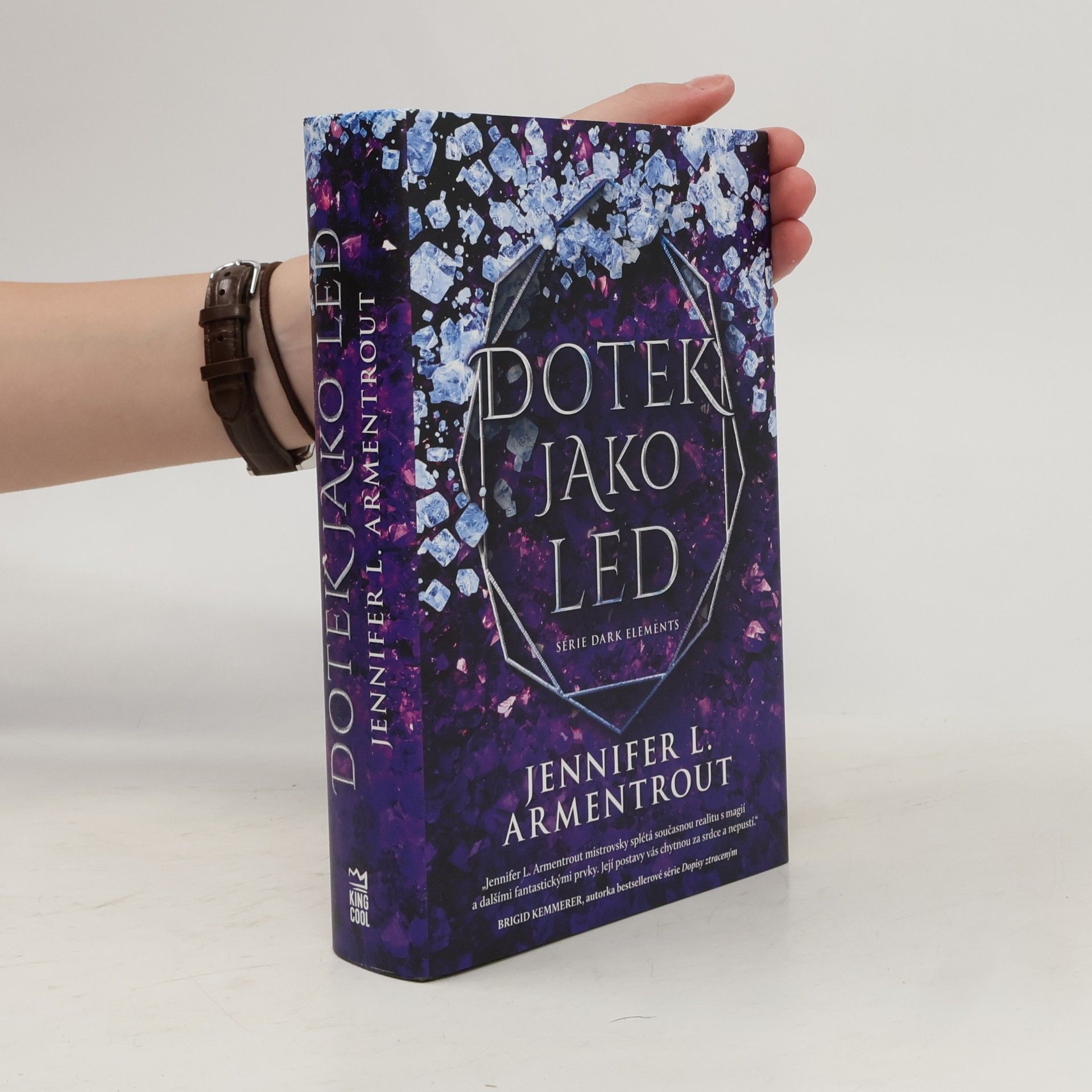 Jennifer L. Armentrout Dotek jako led