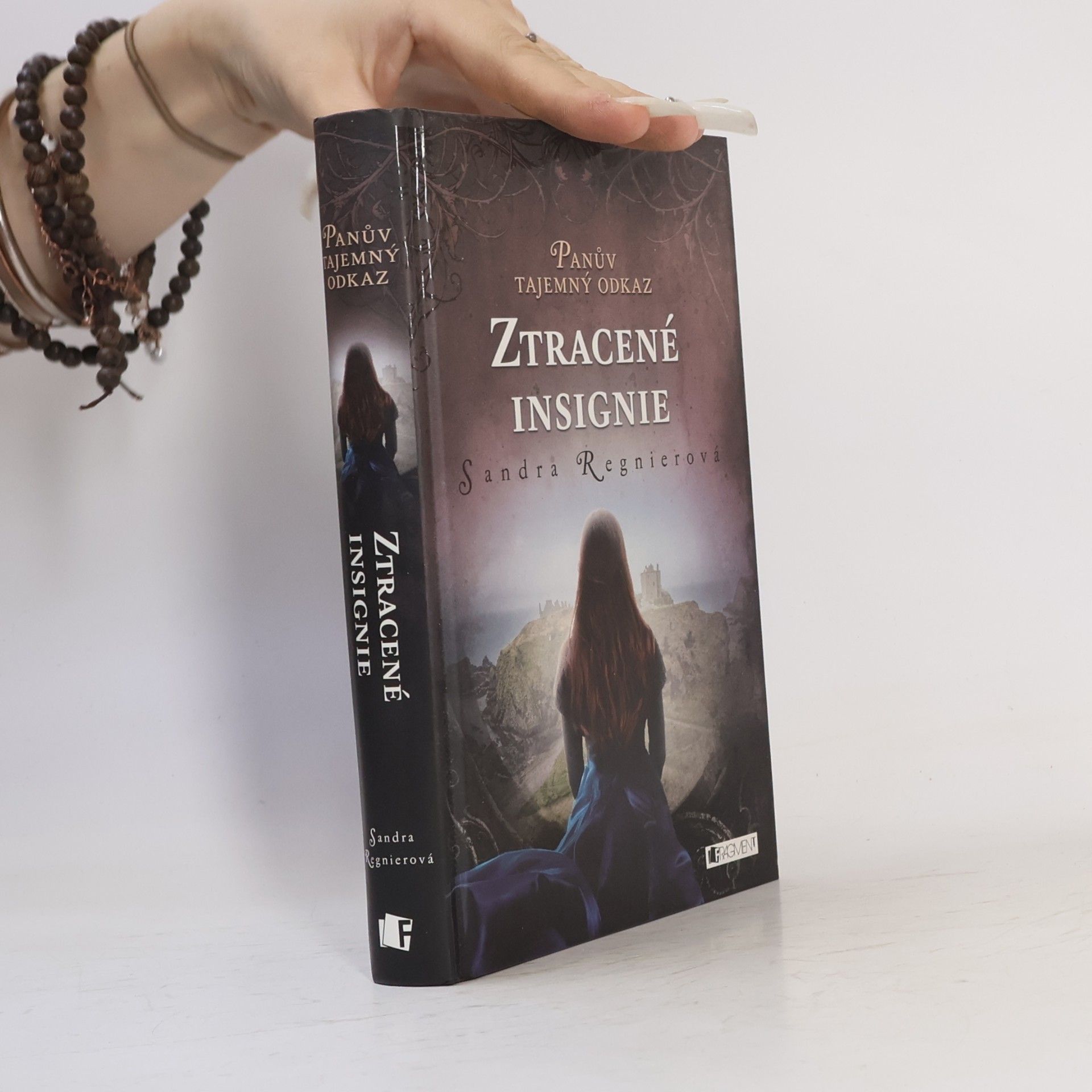 Sandra Regnier Ztracené insignie. Panův tajemný odkaz