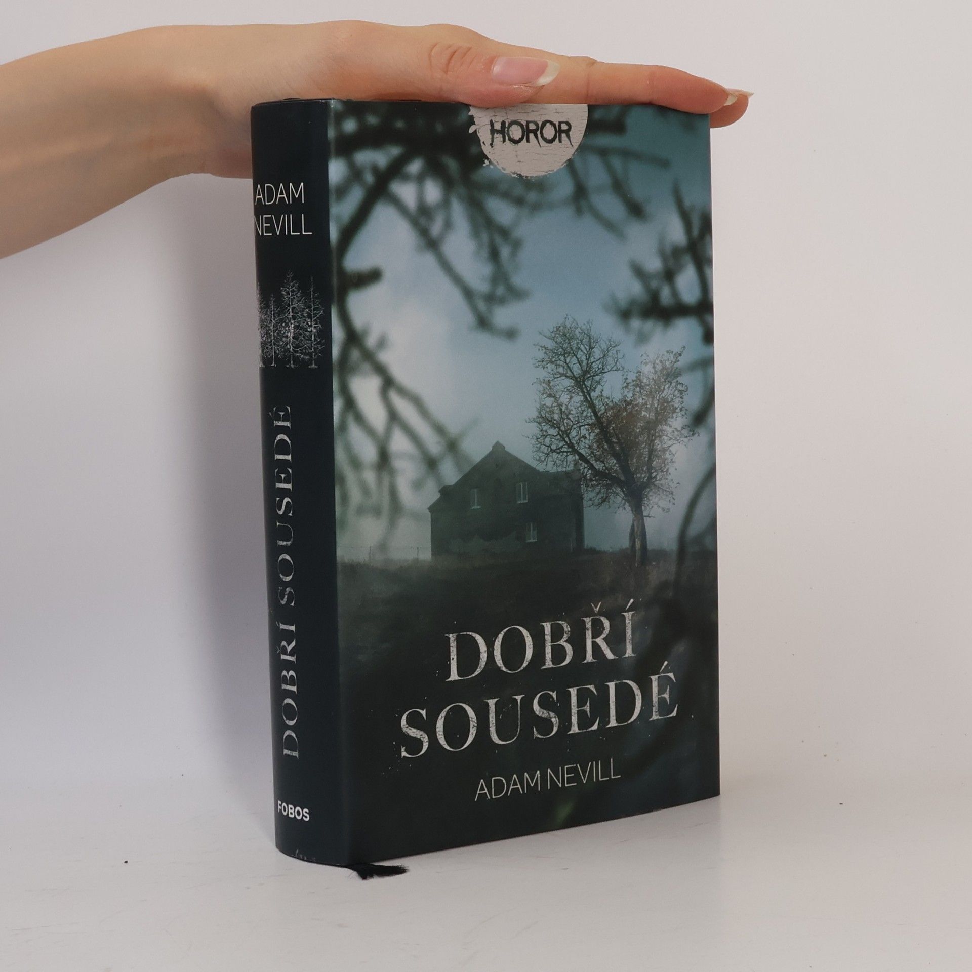 Adam Nevill Dobří sousedé