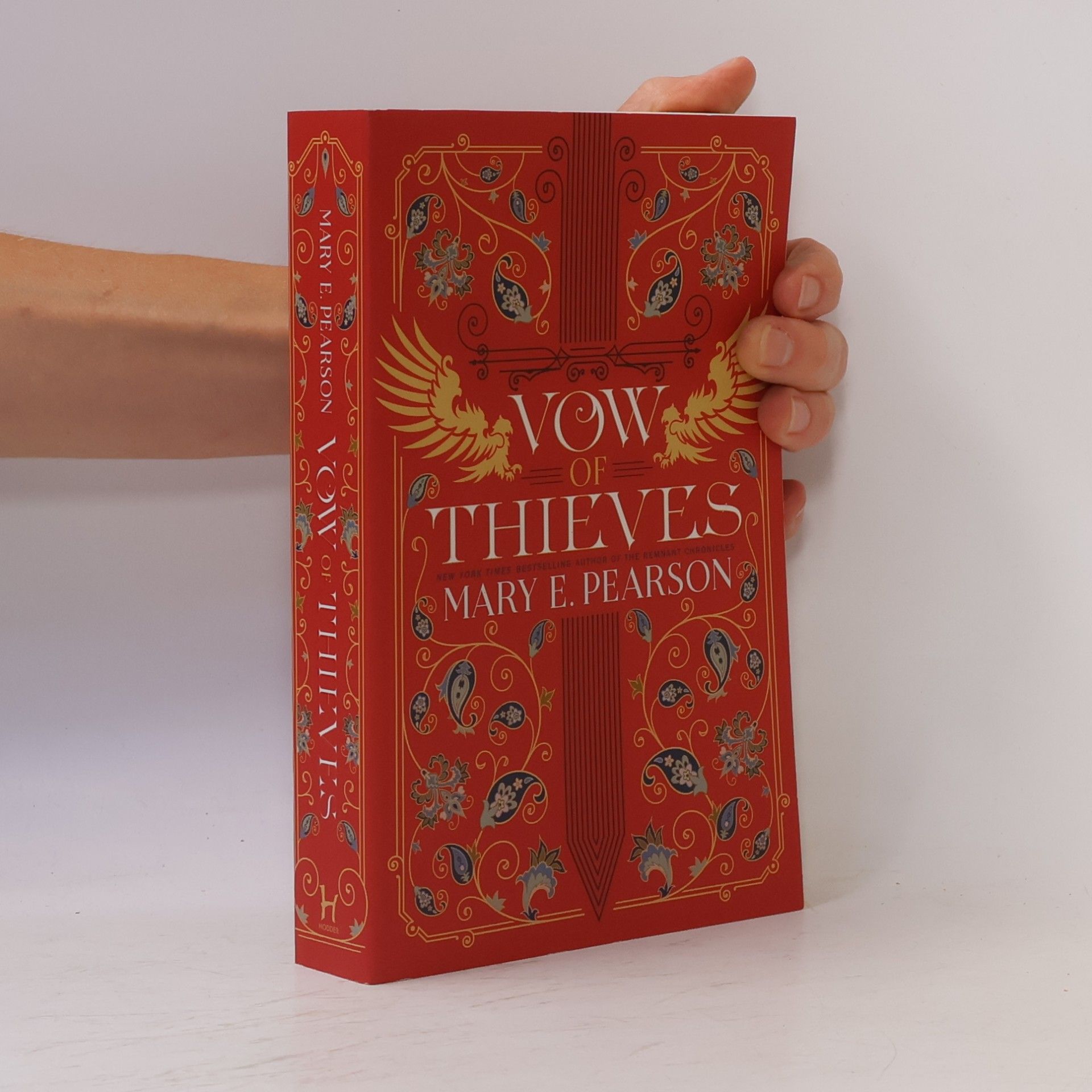 Mary E. Pearsonová Vow of Thieves