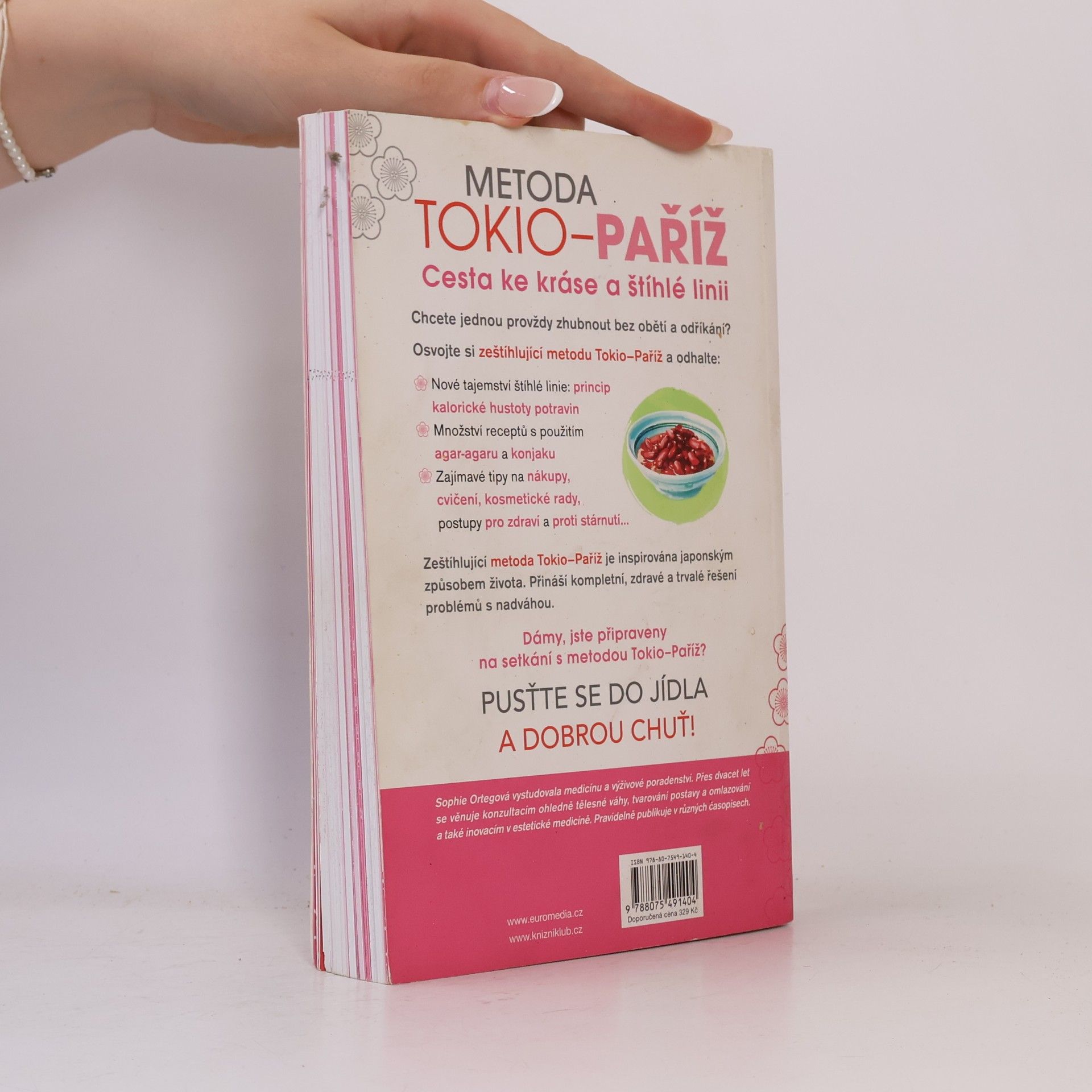 Sophie Ortega Japonky nechodí na plastiku
