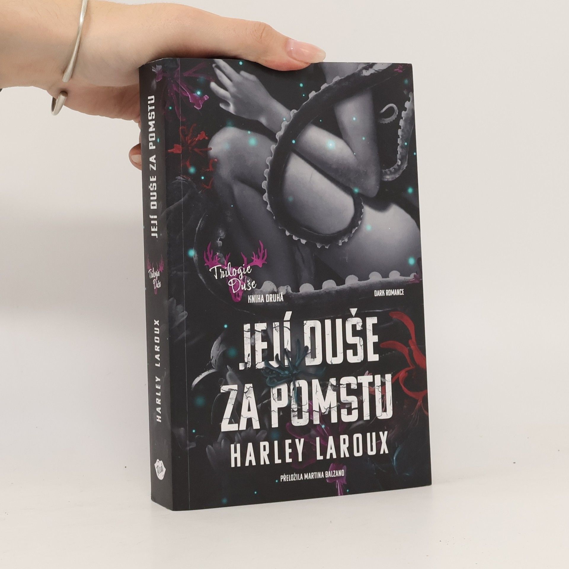 Harley Laroux Její duše za pomstu
