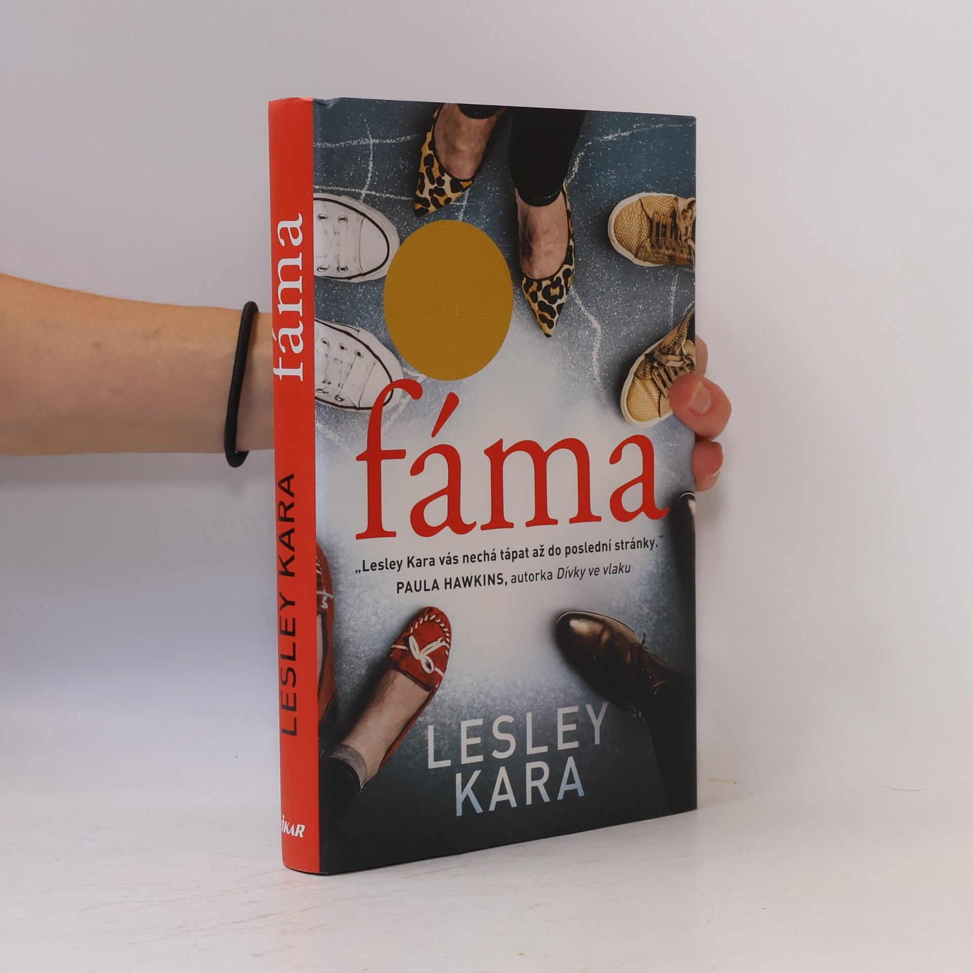 Lesley Kara Fáma