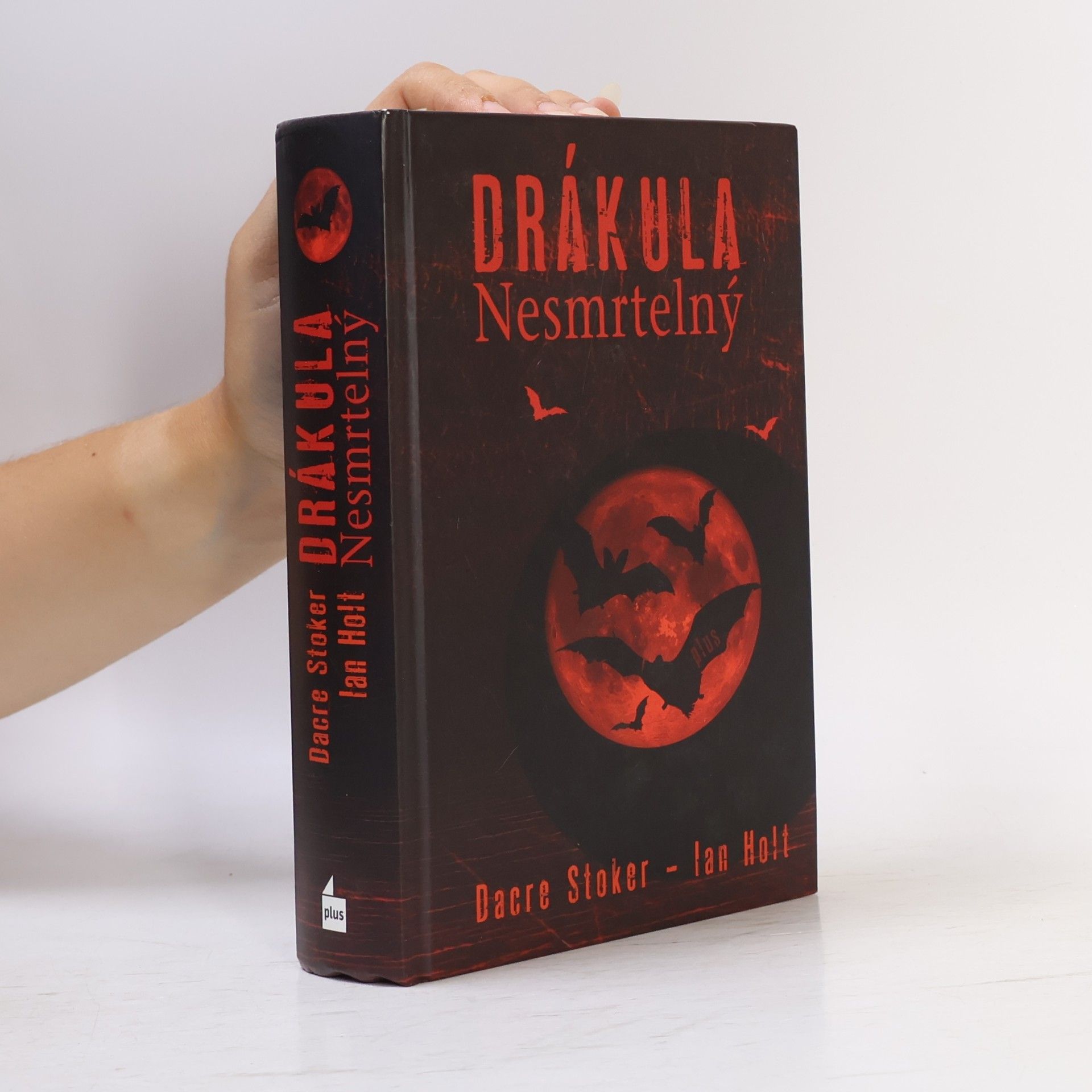 Dacre Stoker Drákula Nesmrtelný