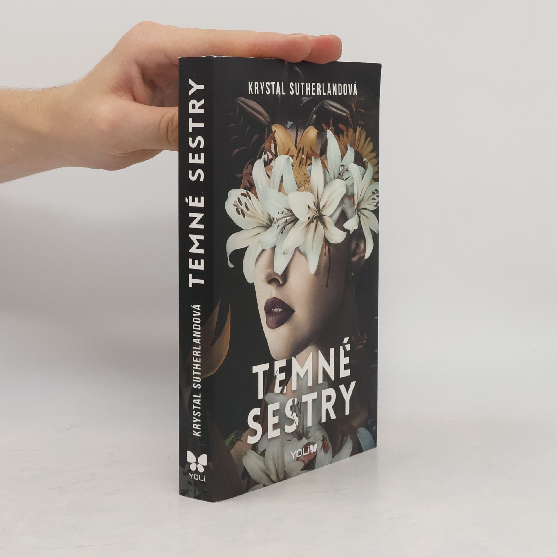 Krystal Sutherland Temné sestry