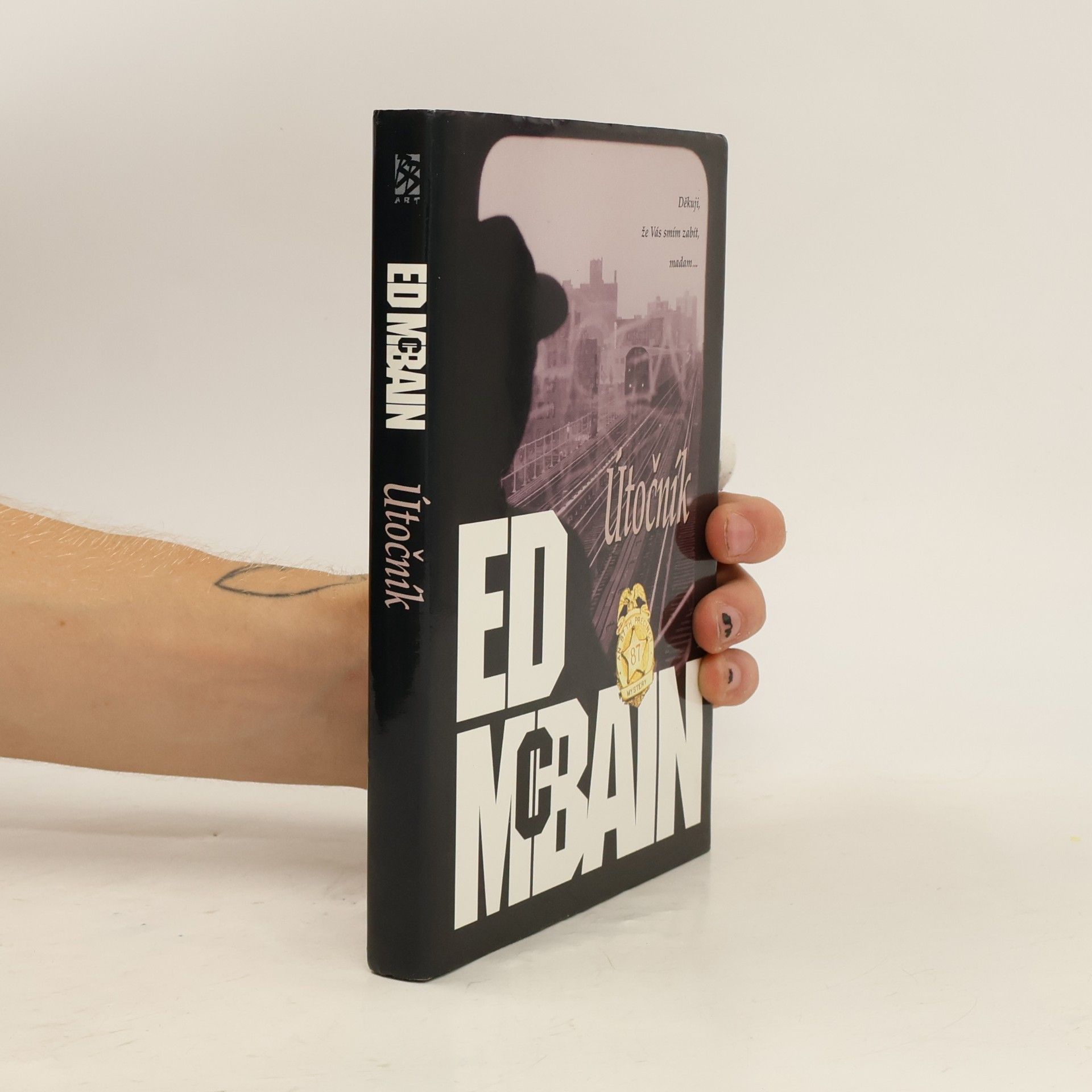 Ed McBain Útočník: Román z 87. revíru