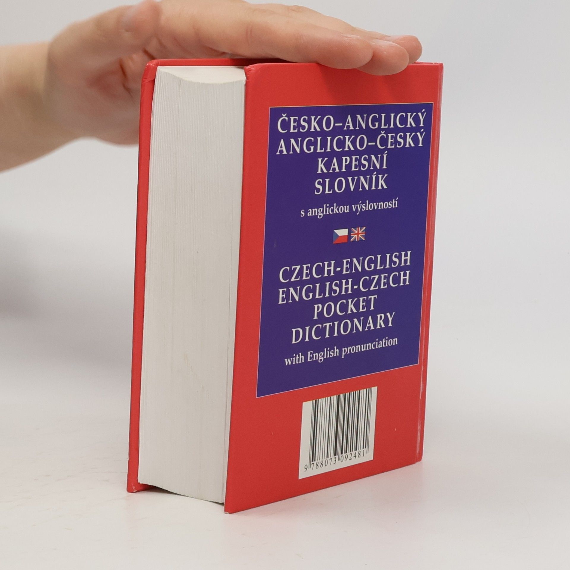 Věra Hegerová Česko-anglický, anglicko-český kapesní slovník s anglickou výslovností