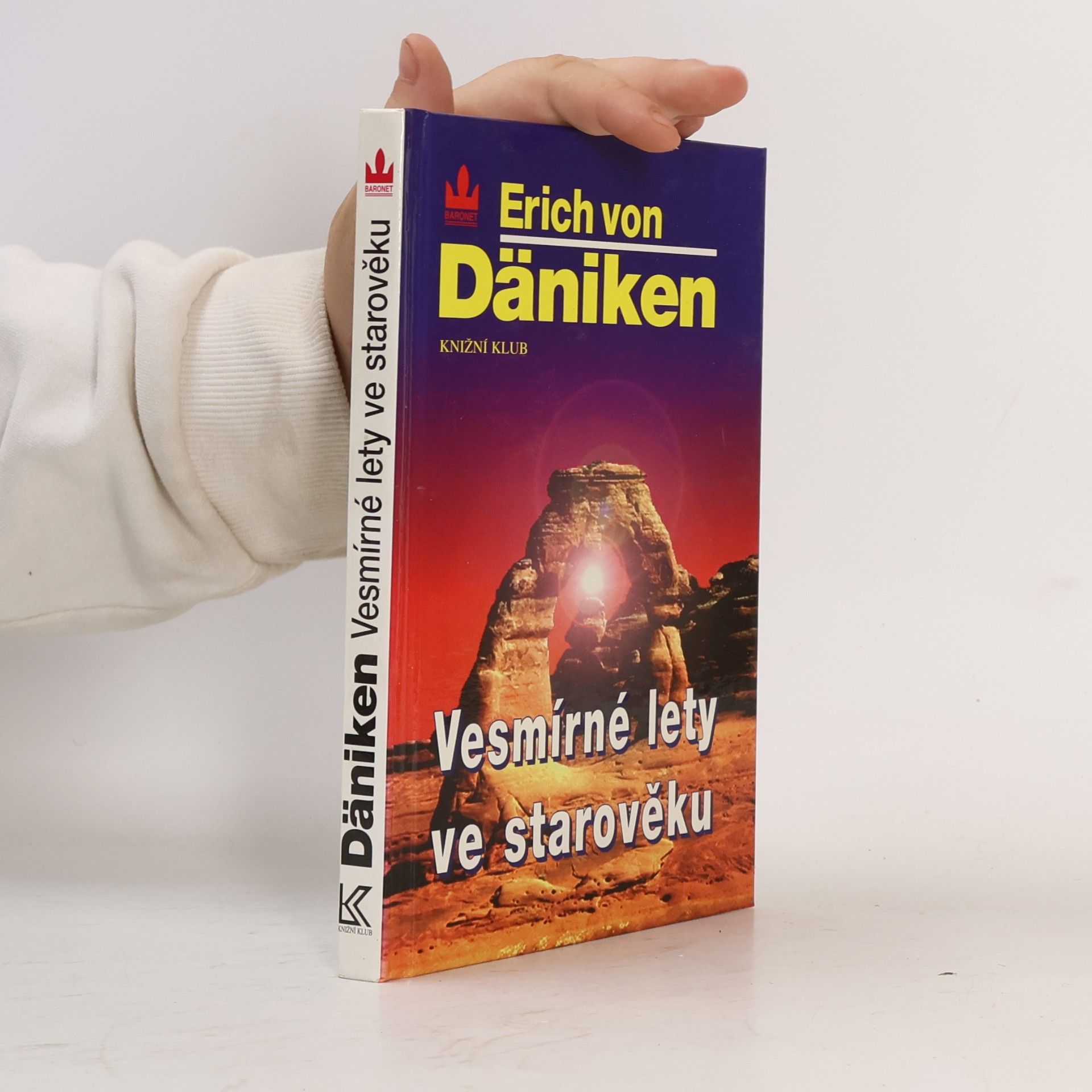 Erich von Däniken Vesmírné lety ve starověku