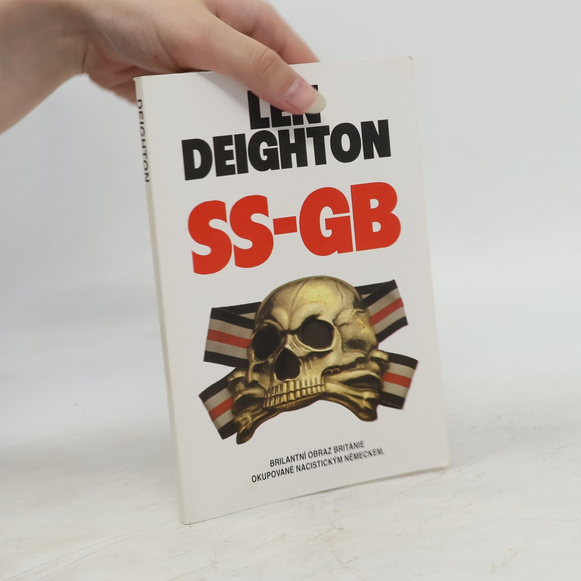 SS-GB : brilantní obraz Británie okupované nacistickým Německem
