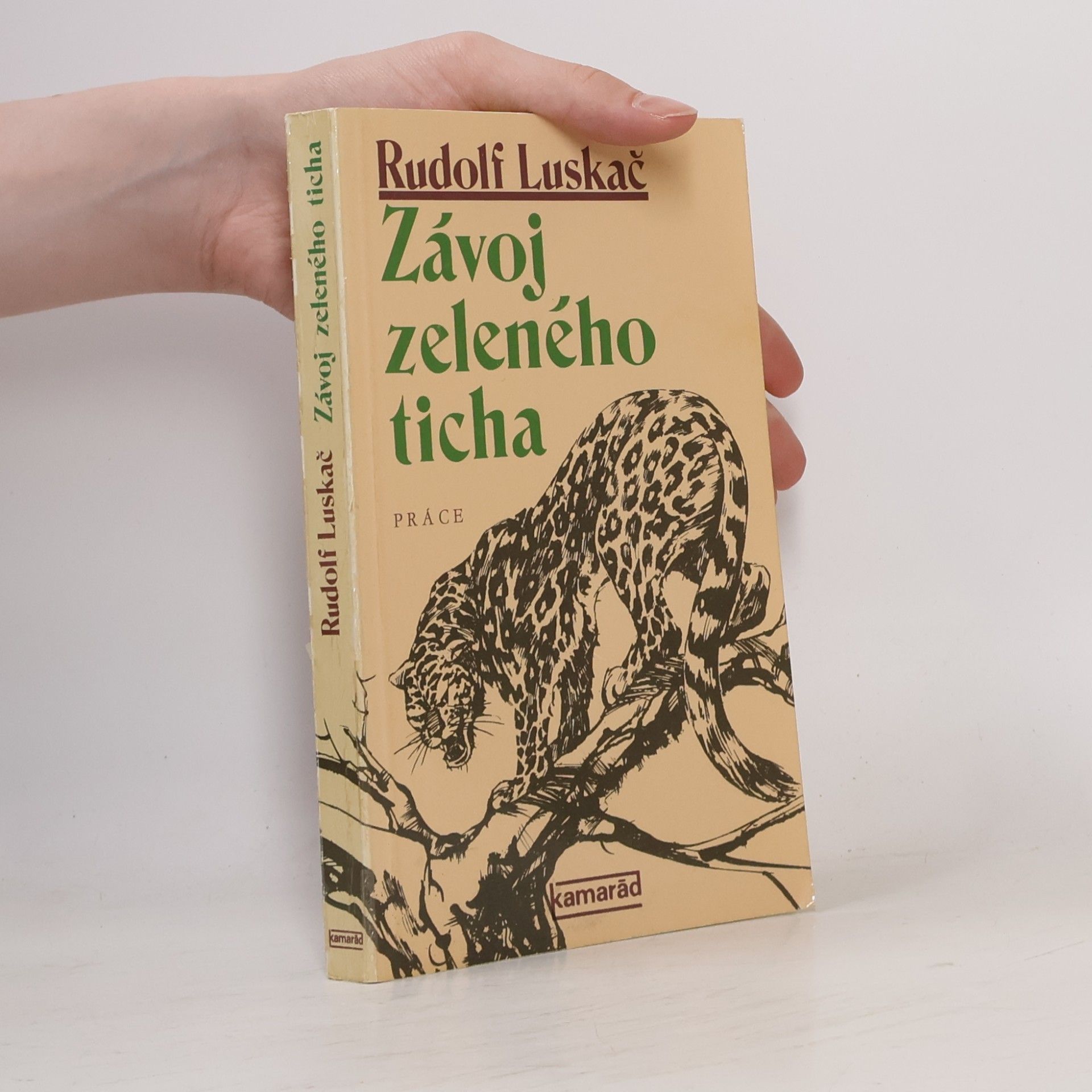 Závoj zeleného ticha