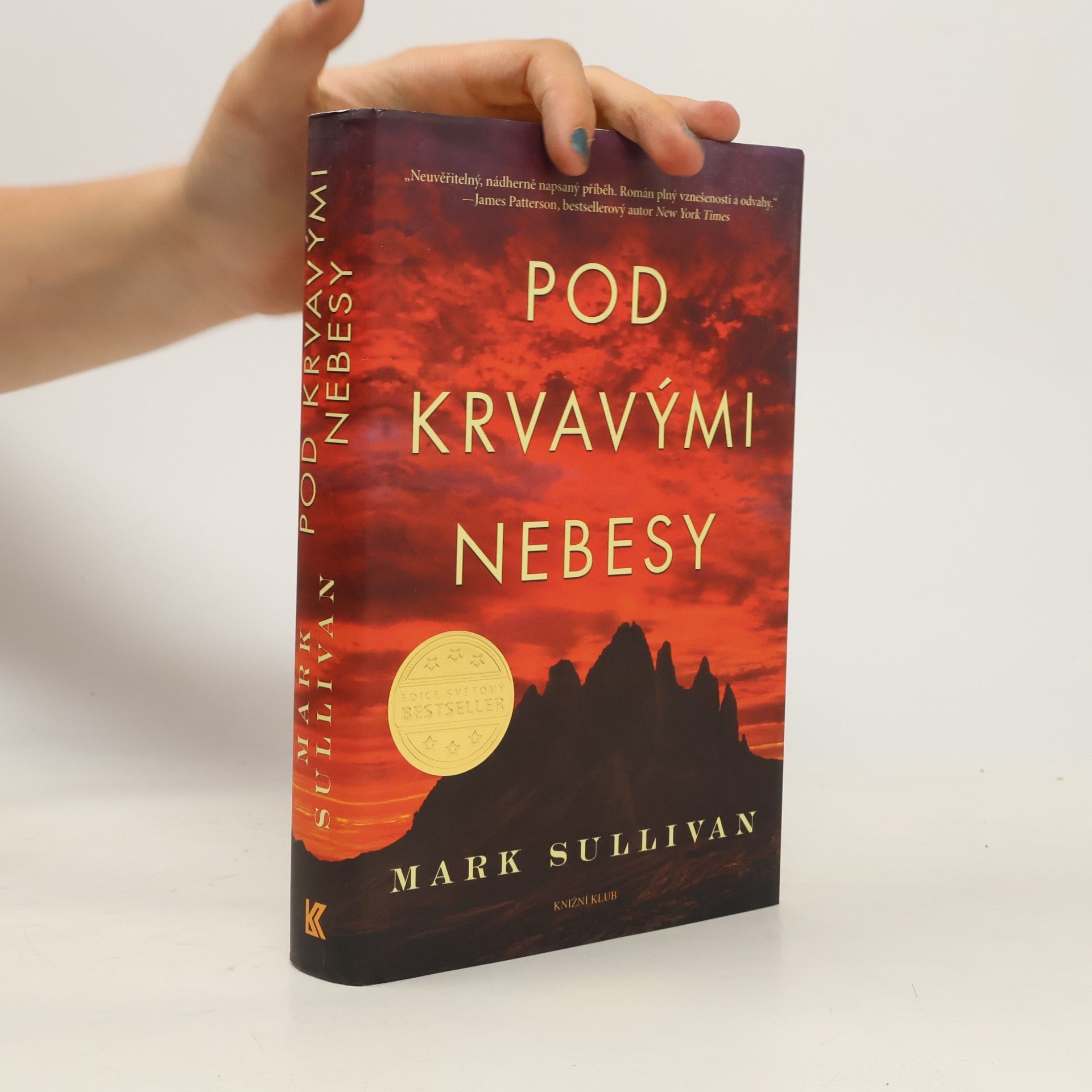 Mark T. Sullivan Pod krvavými nebesy