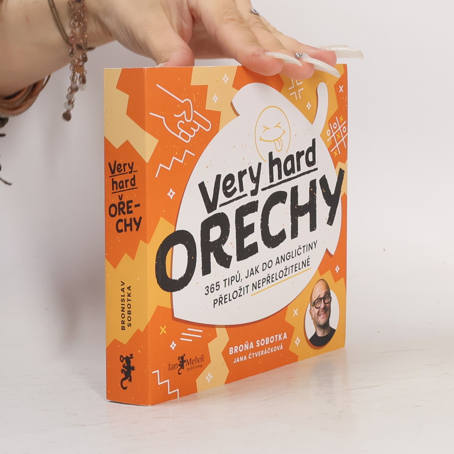 Very hard ořechy