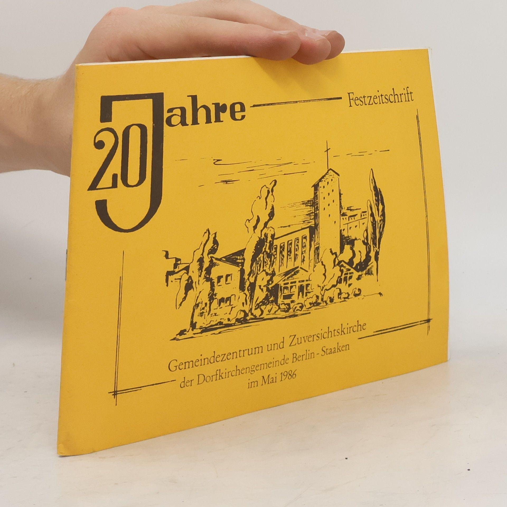 kolektiv Gemeindezentrum und Zuversichtskirche der Dorfkirchengemeinde Berlin-Staaken im Mai 1986