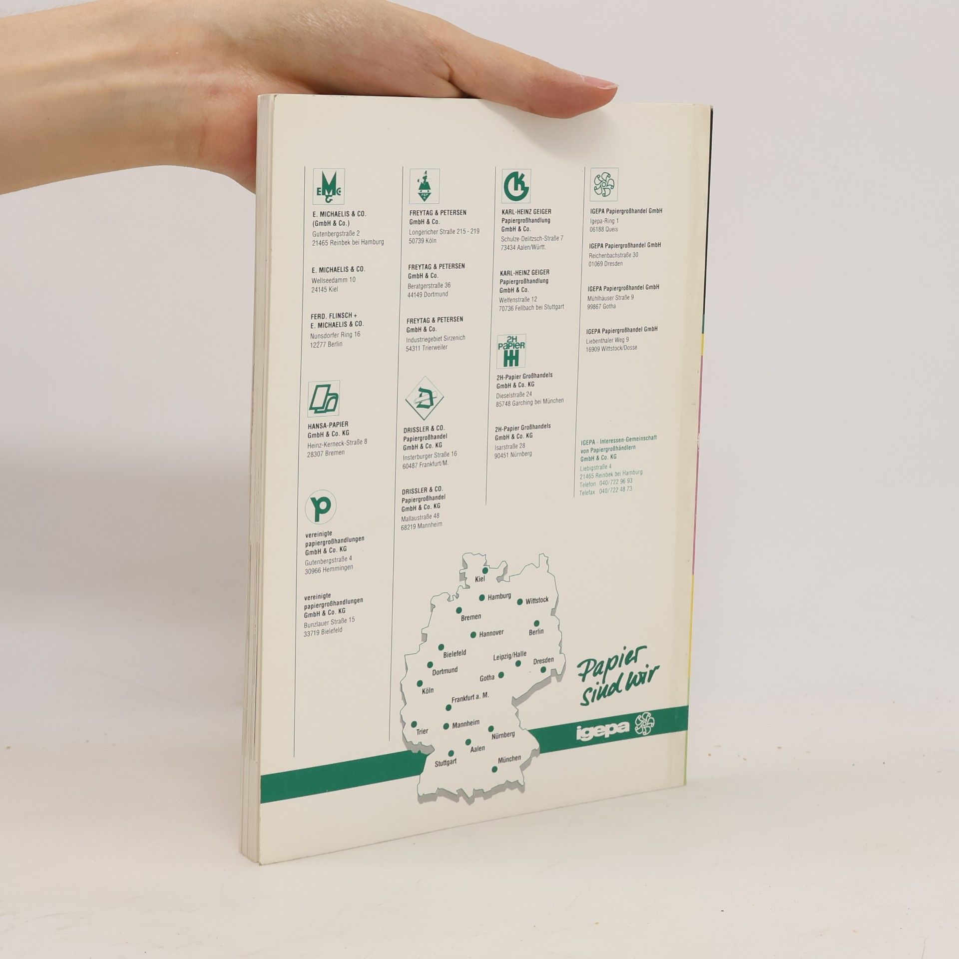 Autorenkollektiv Über Papier