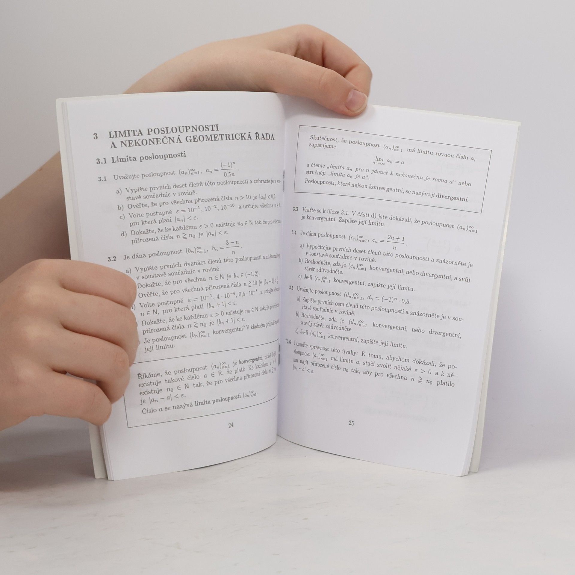 Oldřich Odvárko Sbírka úloh z matematiky pro gymnázia. Posloupnosti a řady