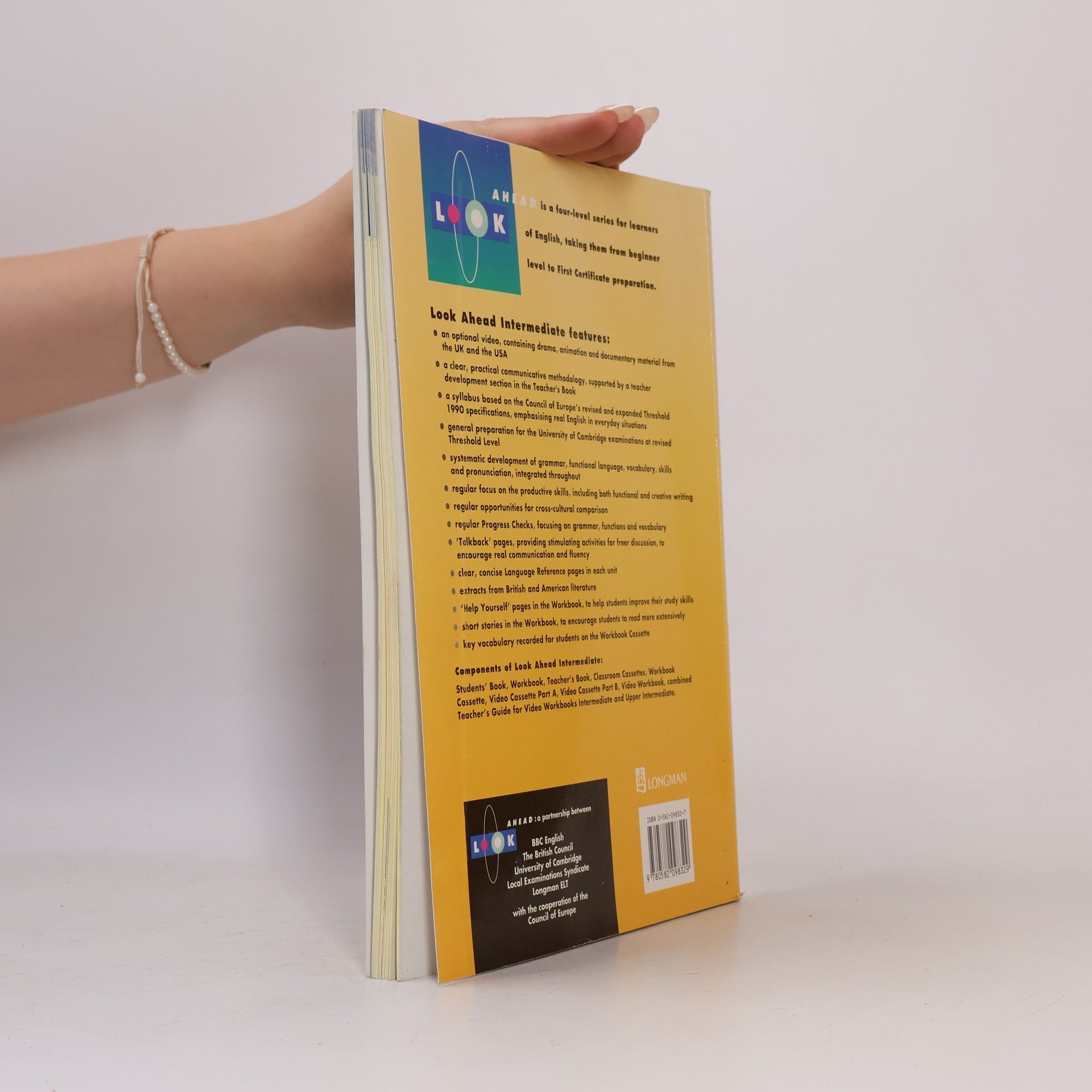 Andy Hopkins Look Ahead Intermediate. Classroom course. Students' Book