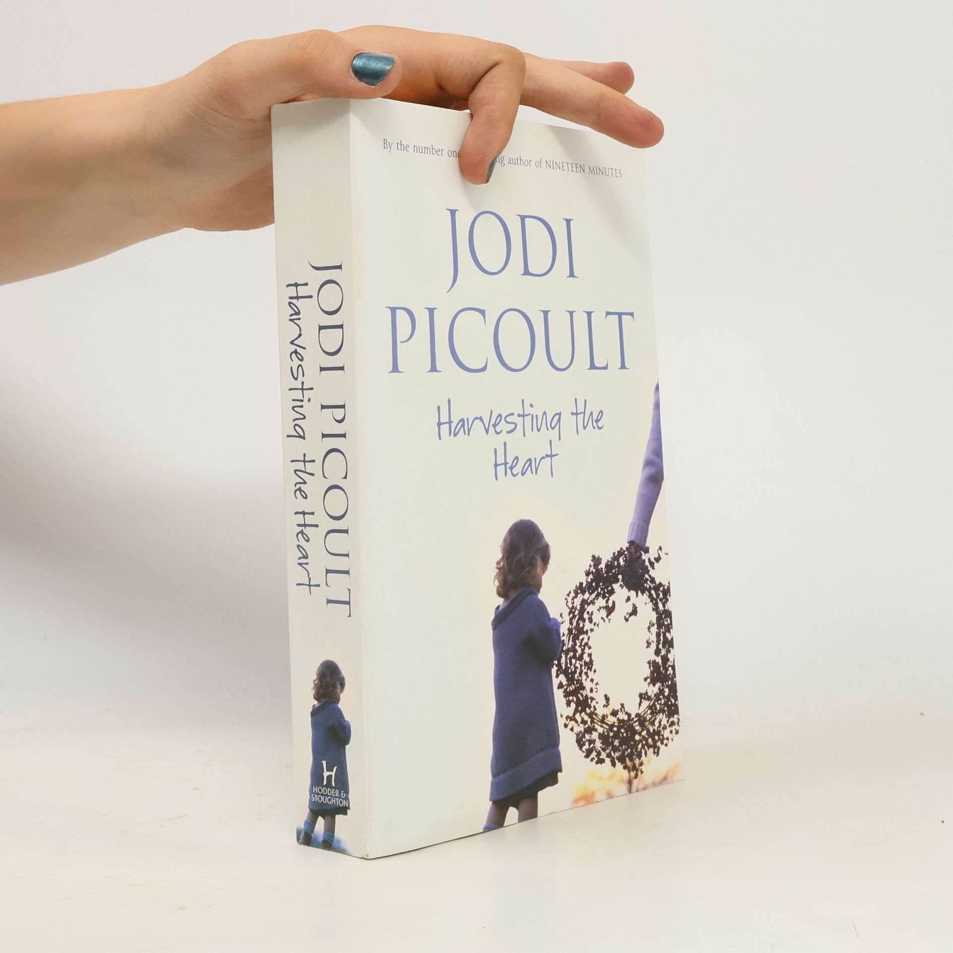Jodi Picoult Harvesting the Heart