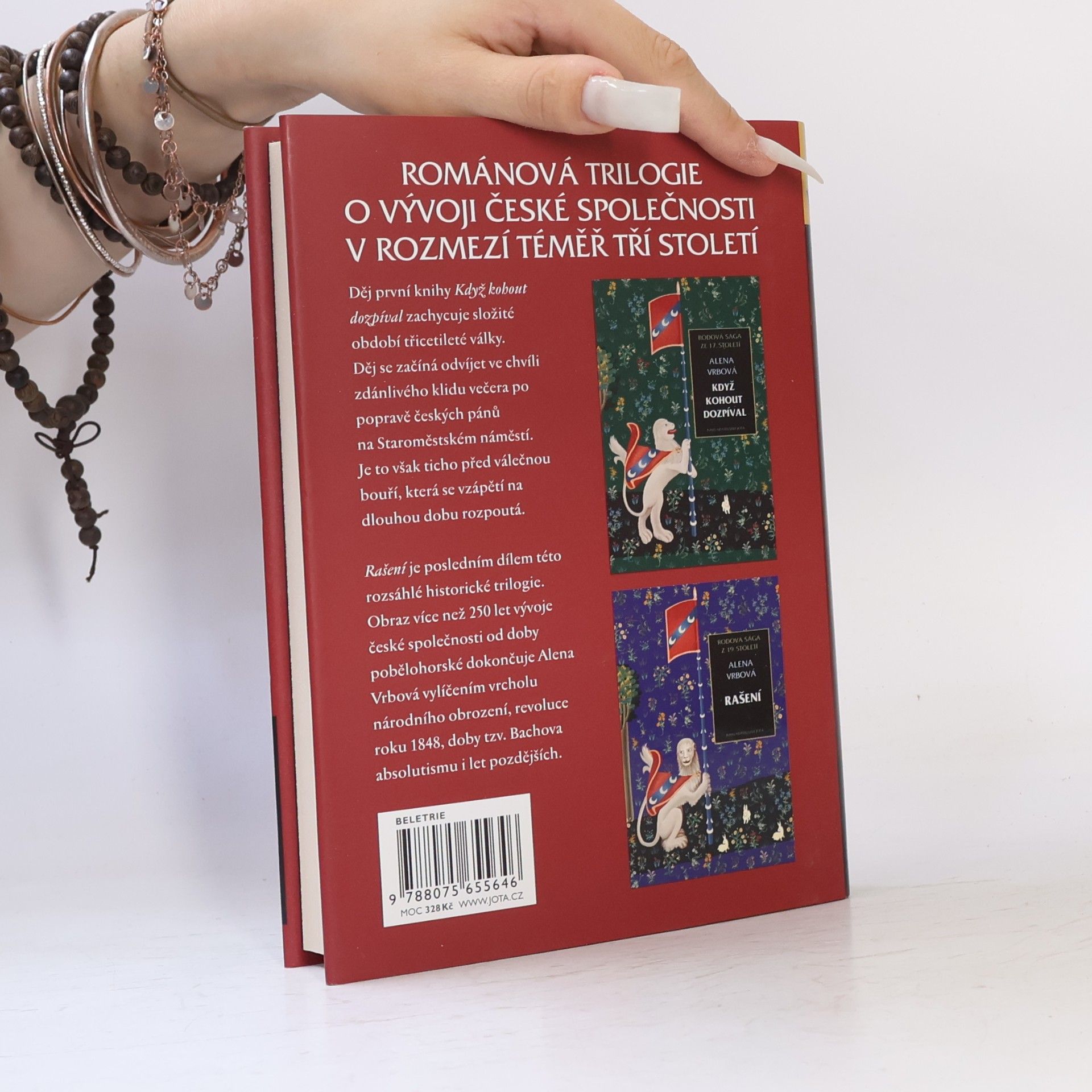 Alena Vrbová Pod kardinálskou pečetí