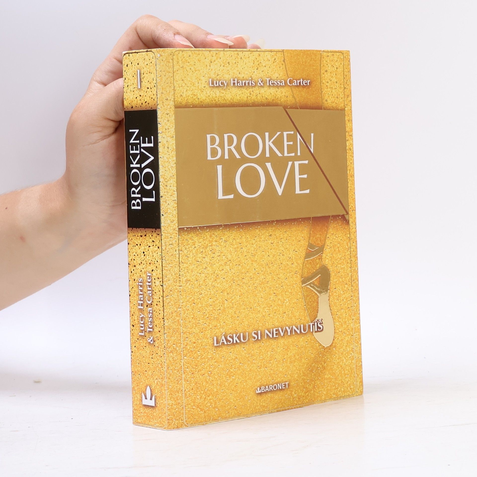 Tessa Carter Broken Love 1. Lásku si nevynutíš