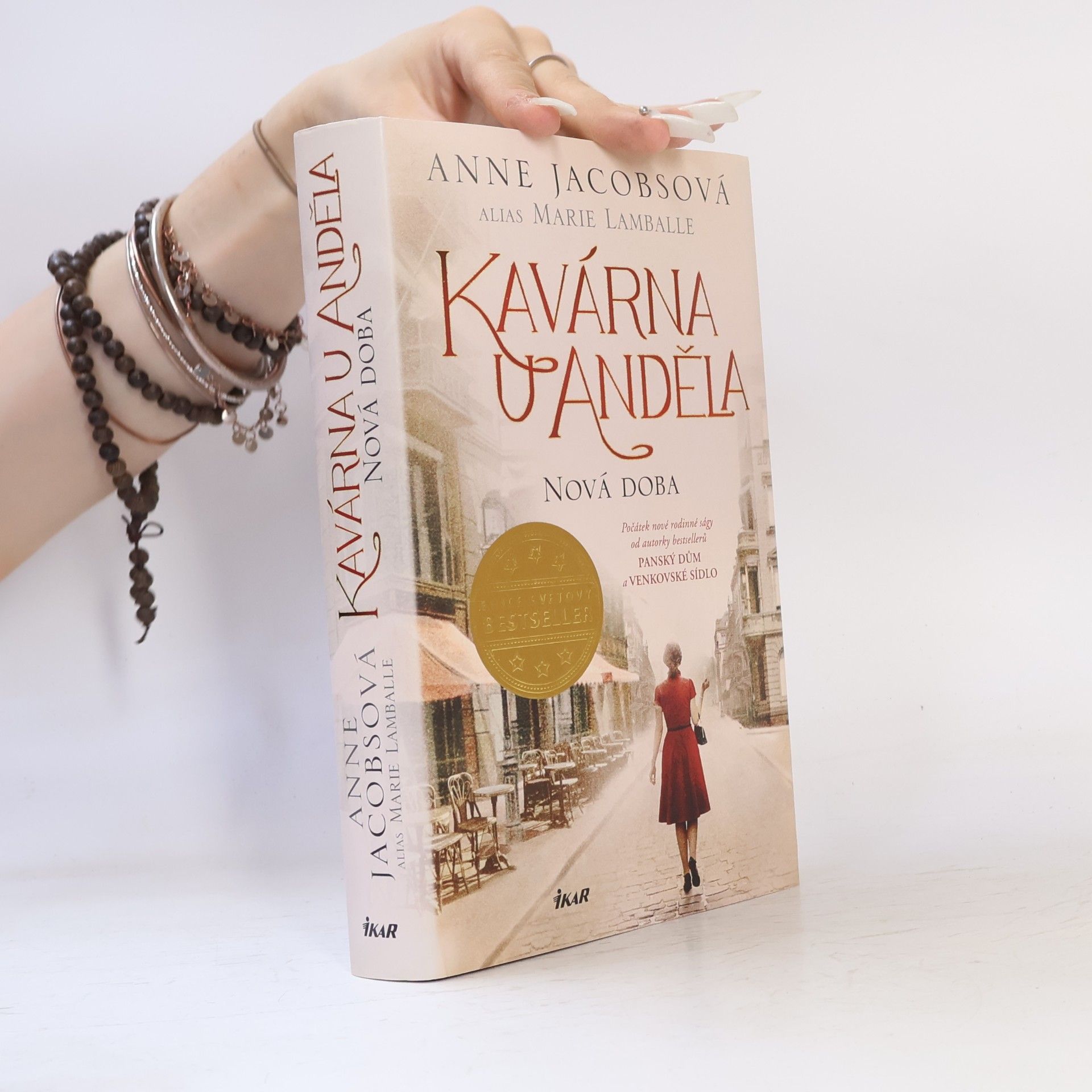 Anne Jacobs Kavárna U Anděla. Nová doba